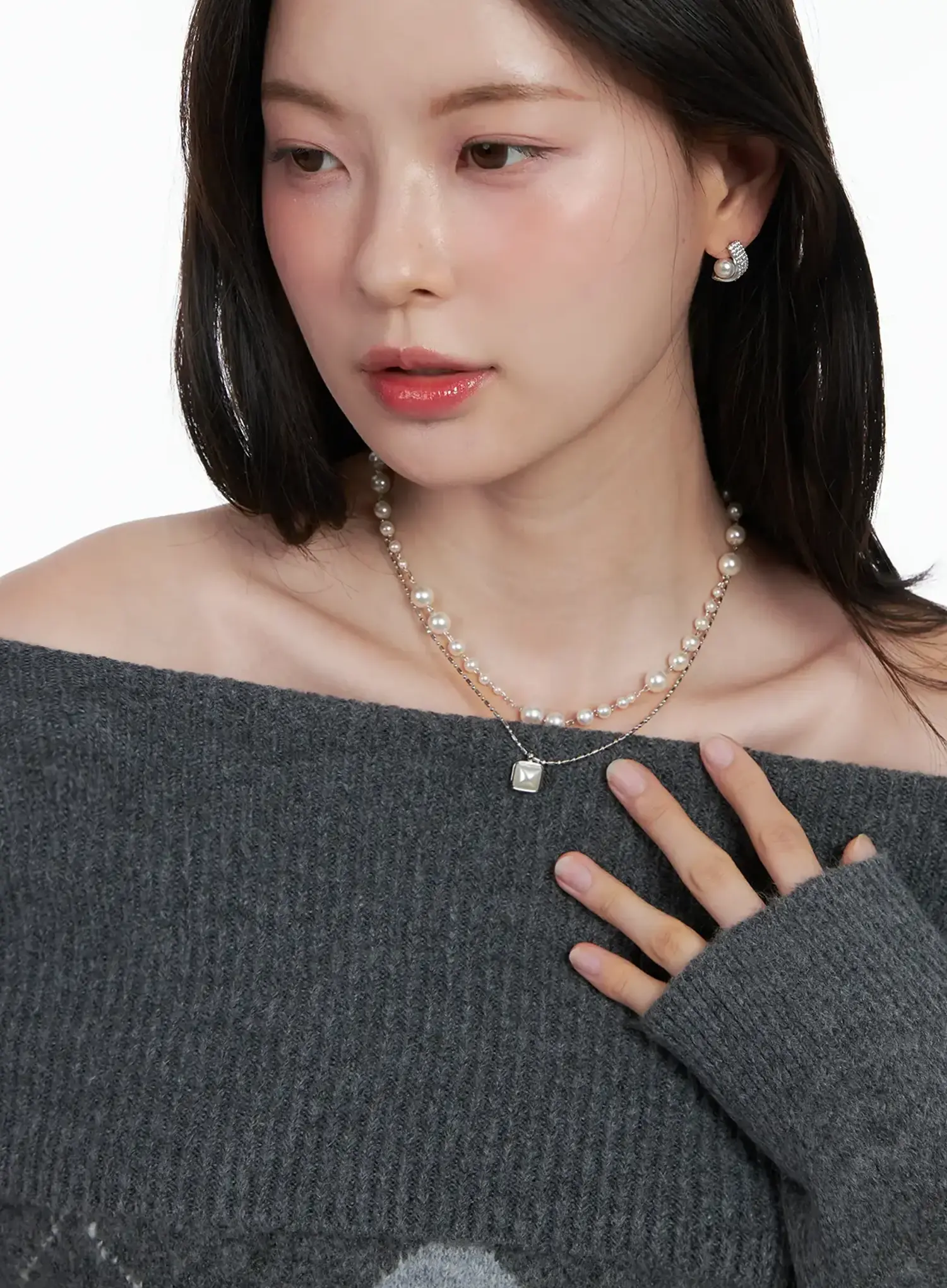 Faux-Pearl Layered Necklace  IN510 - Image 4