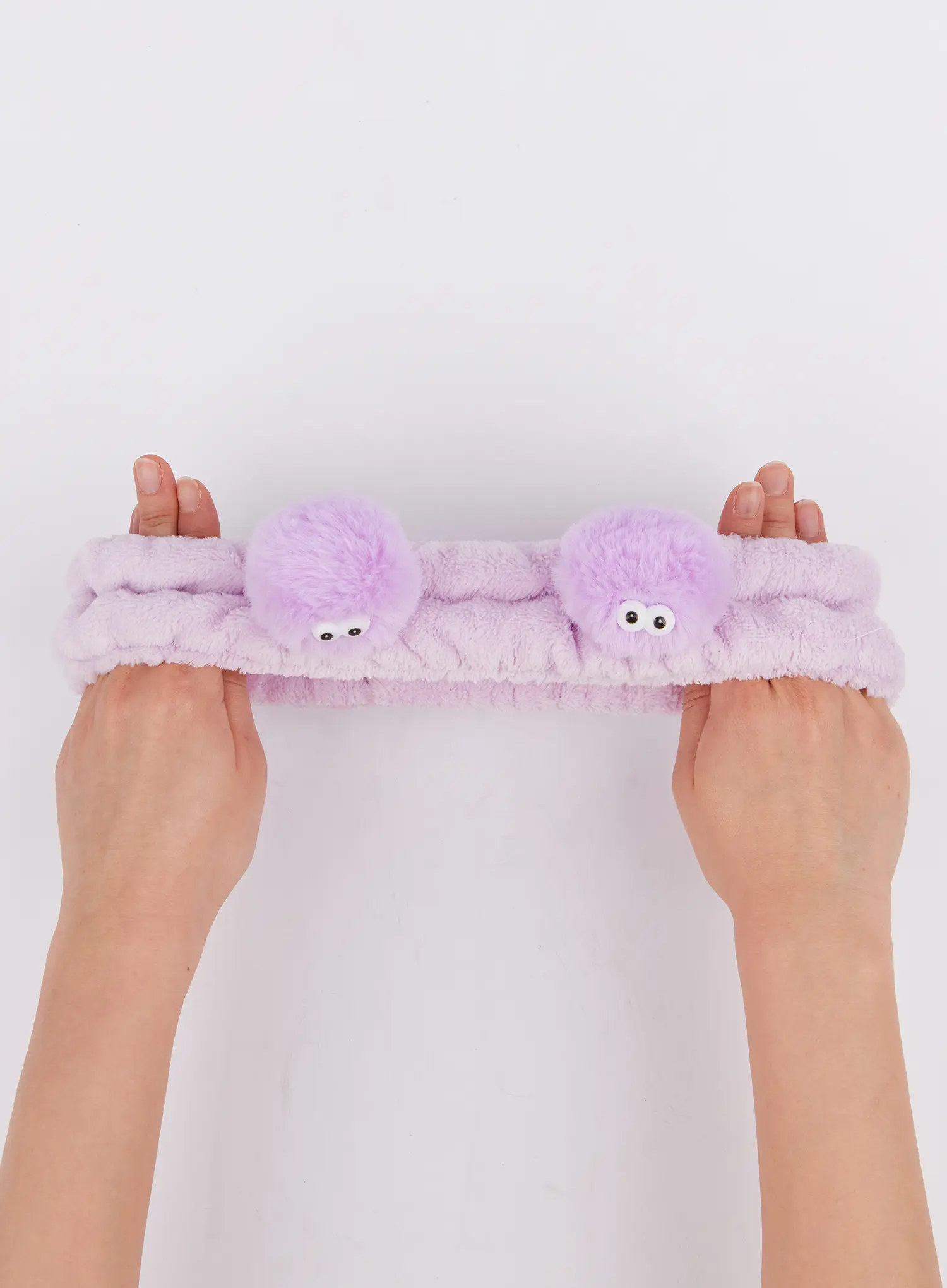 Fluffy Pom Pom Headband IM527 - Image 6