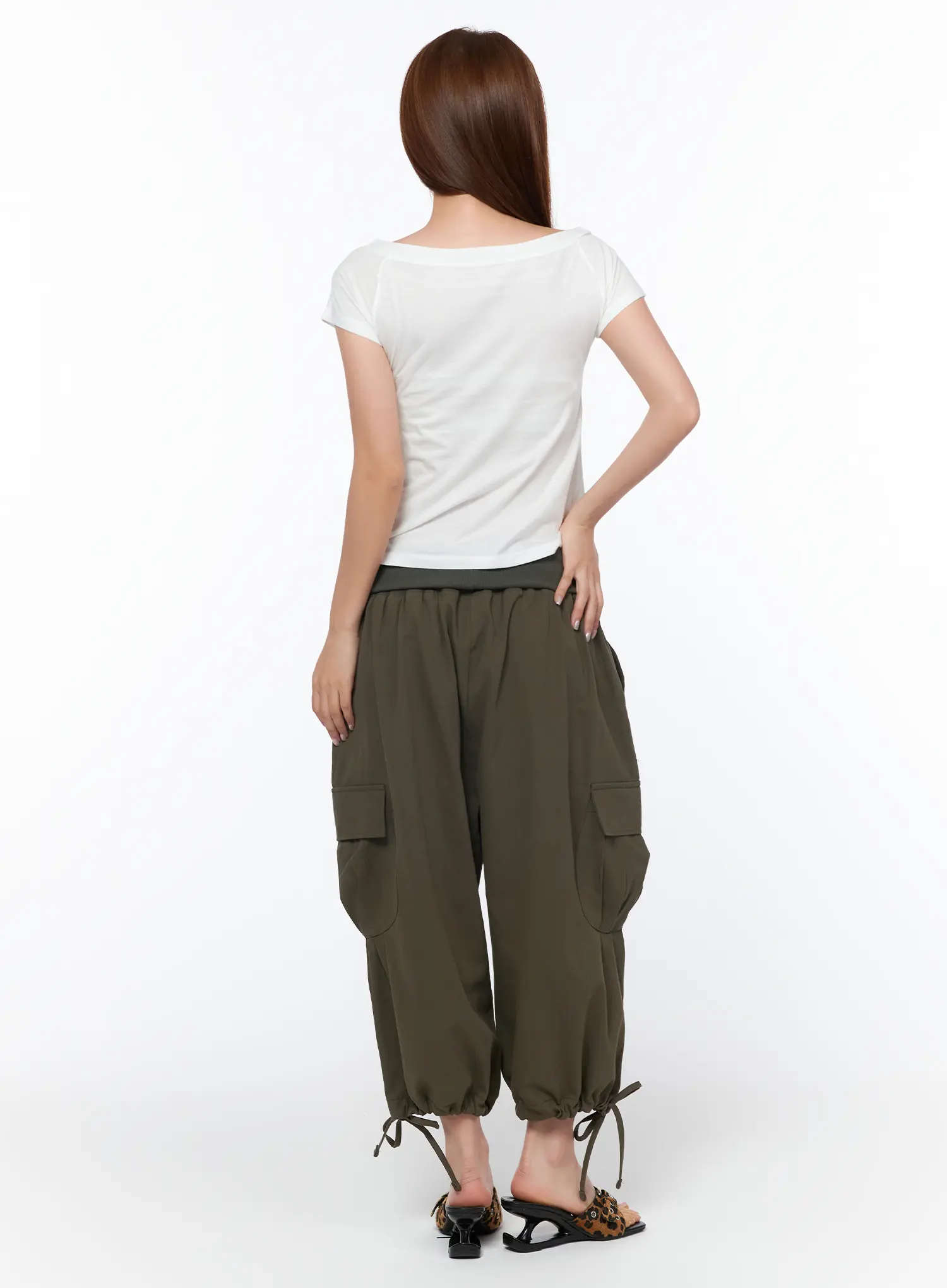 Folded Cargo Bermuda Pants CA515 - Image 8