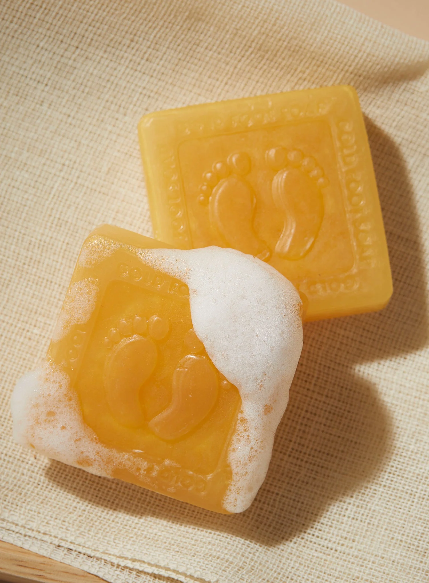 Gold Foot Soap For Feet (100g) - Image 4