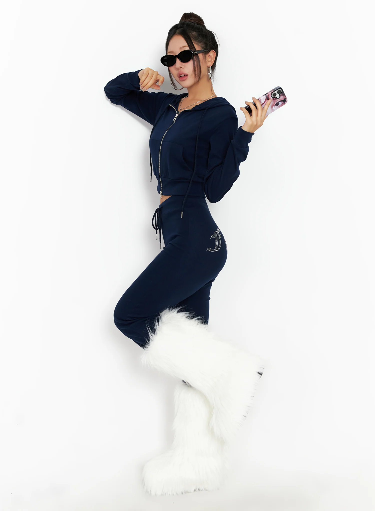Graphic Bootcut Sweatpants CO515 - Image 9