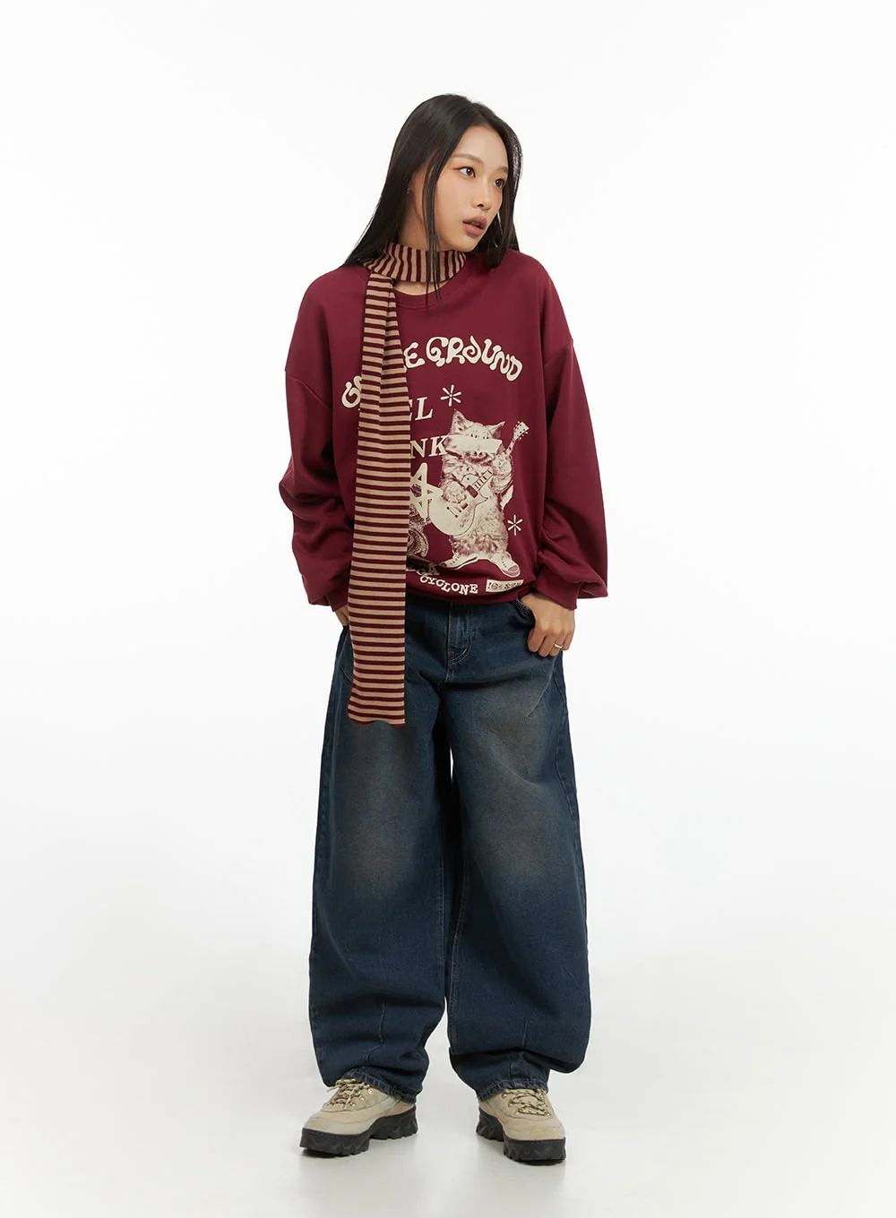 Graphic Cotton Sweatshirt IS427 - Image 2