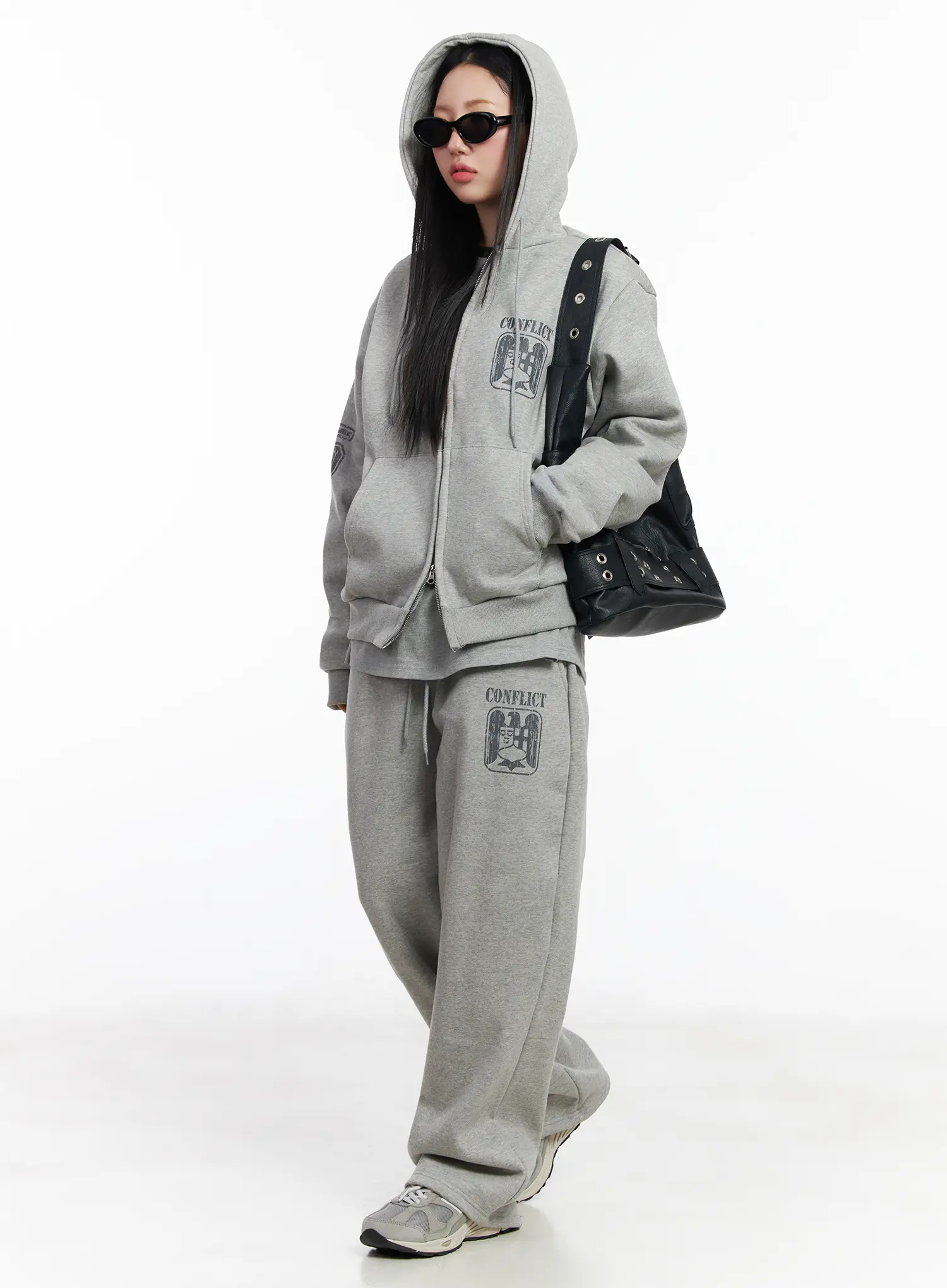 Graphic Fleece Oversized Zip-Up Hoodie CJ515 - Image 3