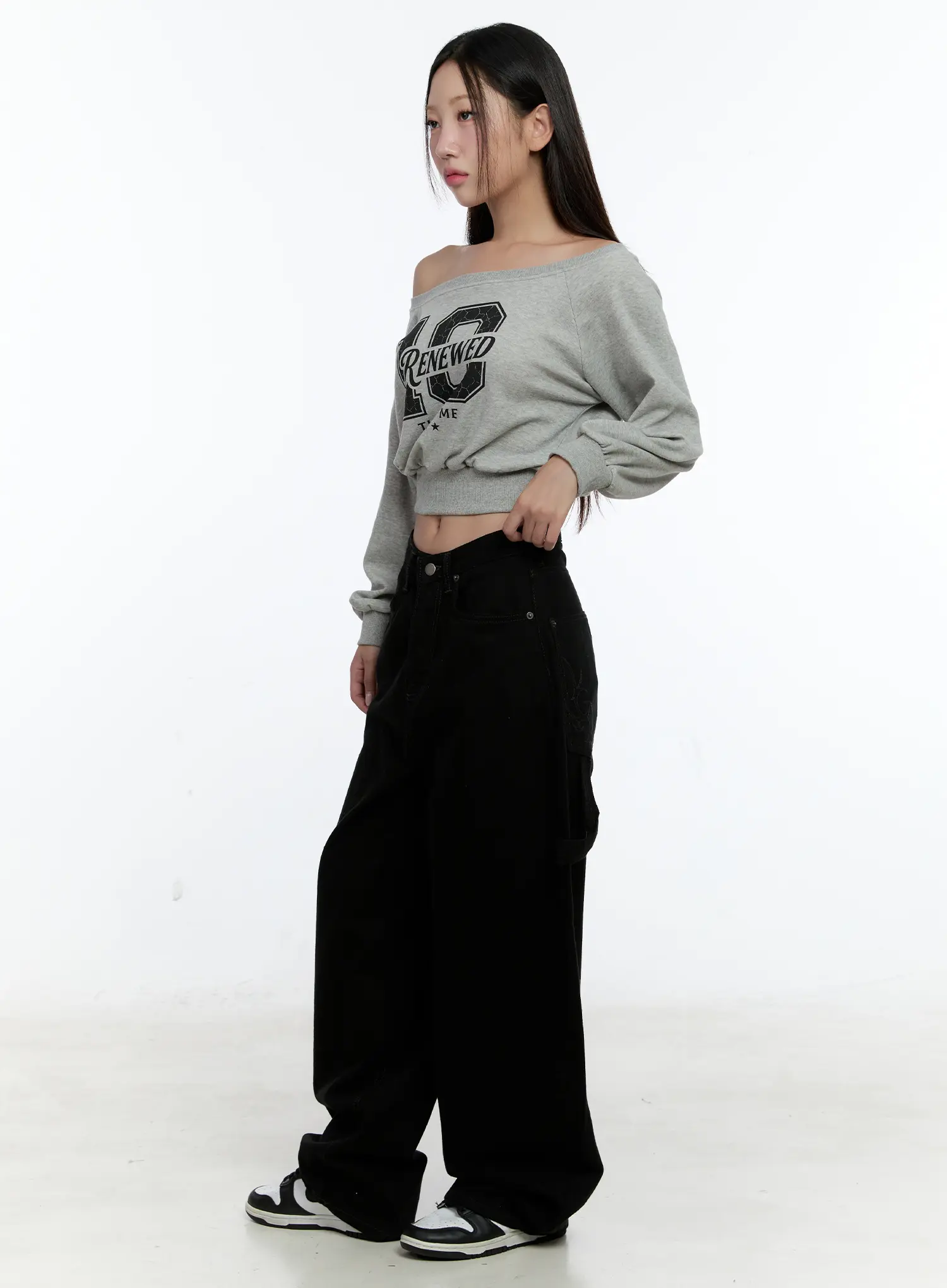 Graphic Off-shoulder Crop Sweatshirt CS517 - Image 3