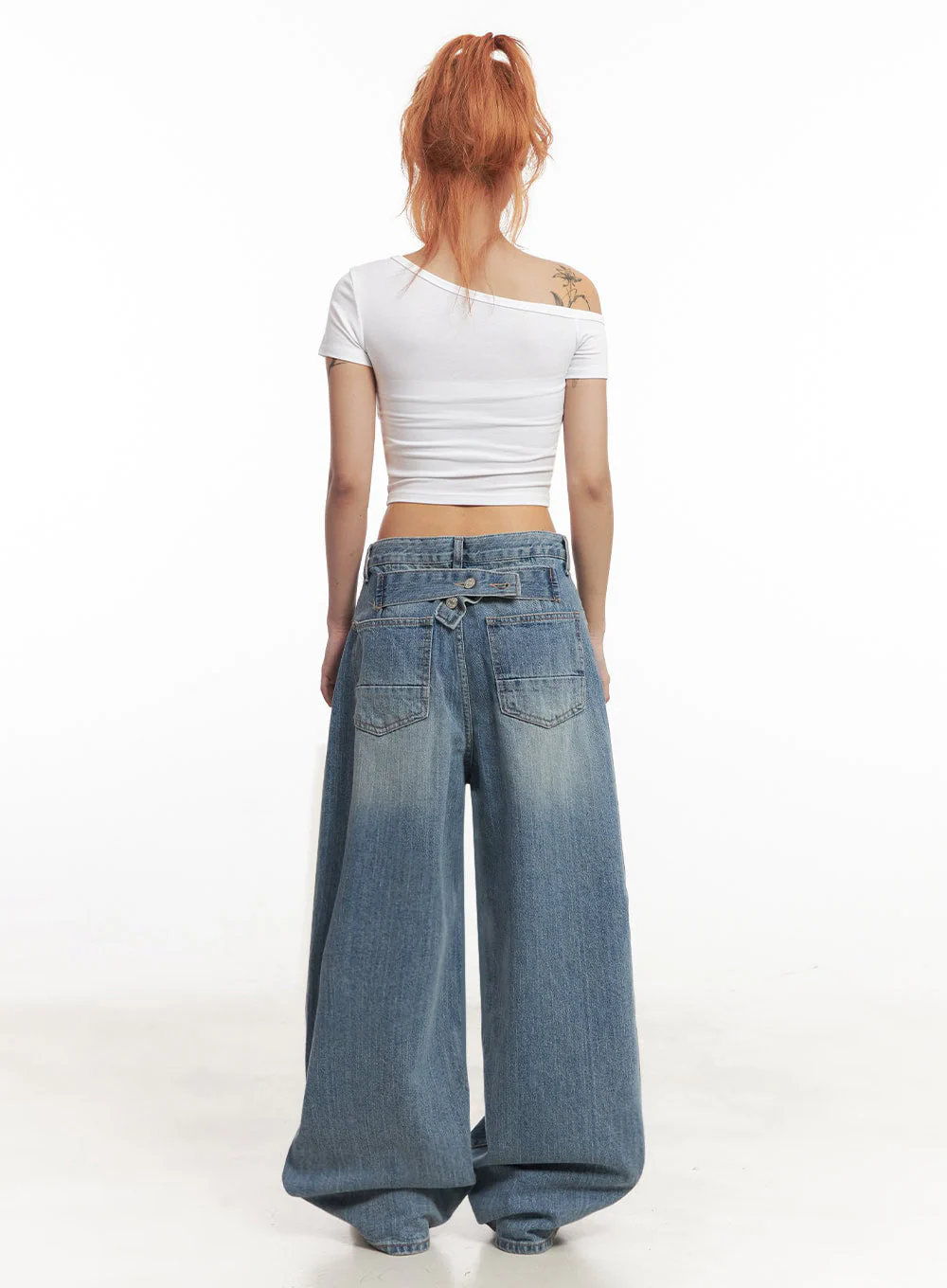 Graphic One-Shoulder Crop Top IA517 - Image 11