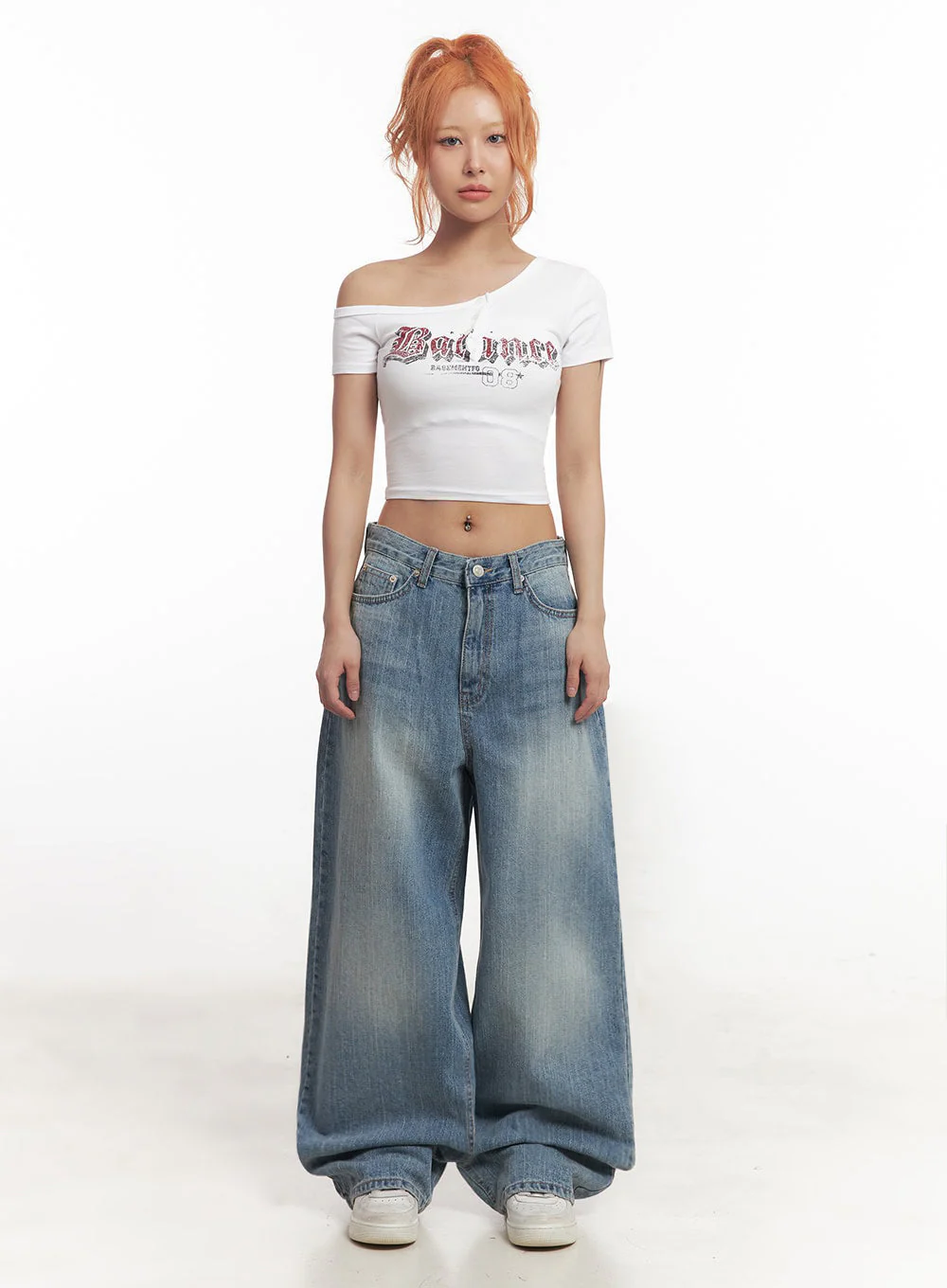 Graphic One-Shoulder Crop Top IA517 - Image 4