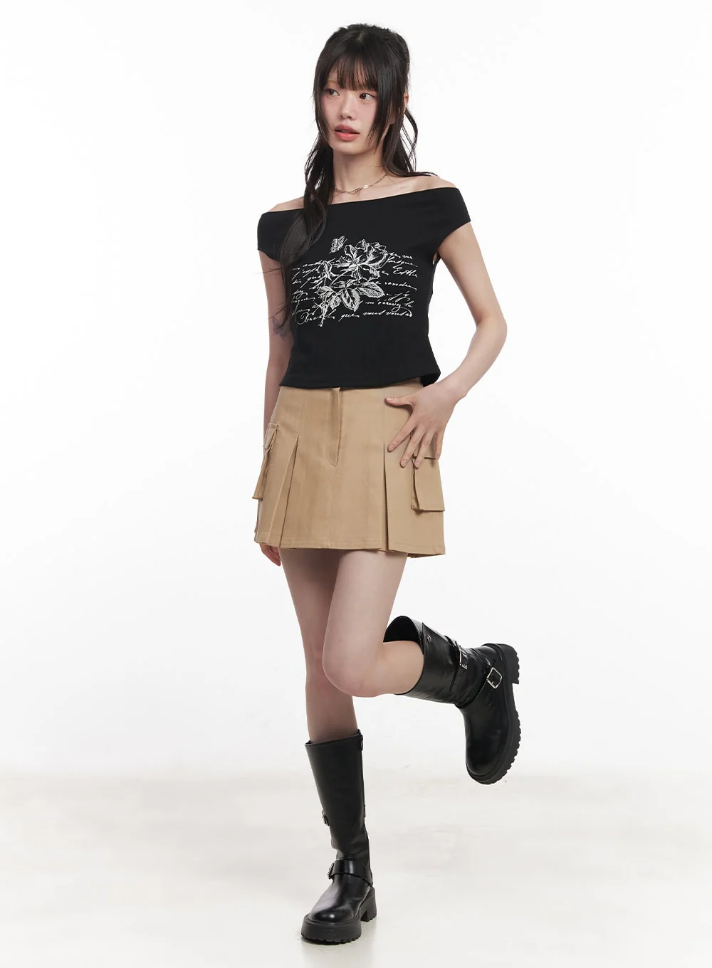 Graphic Print Off-Shoulder Crop Top CY520 - Image 2