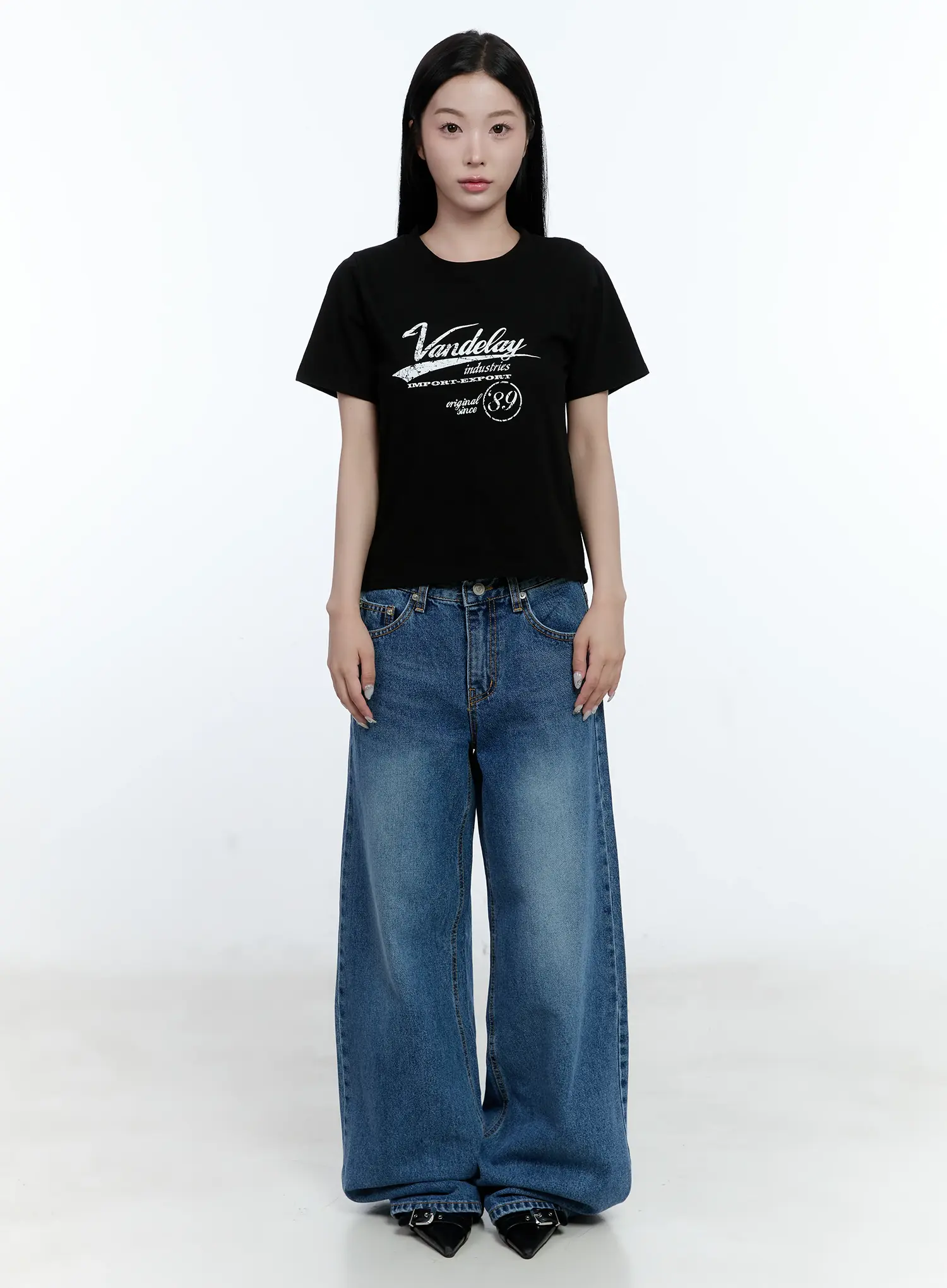 Graphic Short-Sleeve Statement Shirt CL530 - Image 2