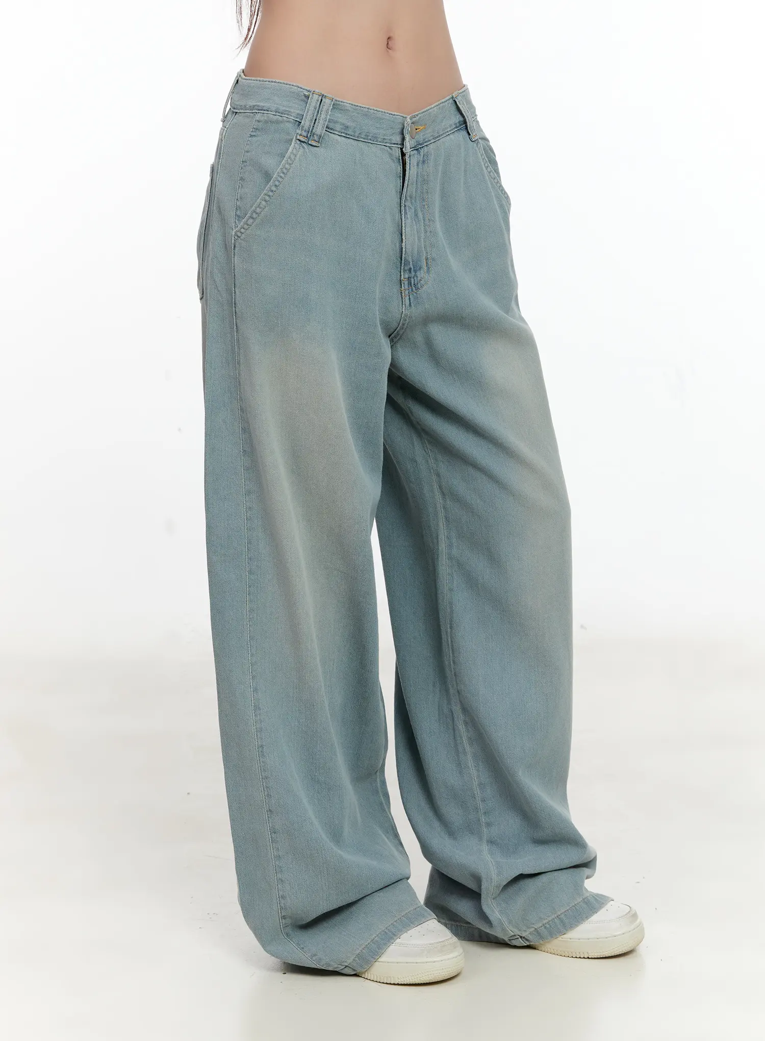 Huening Wide-Leg Jeans CL531 - Image 5