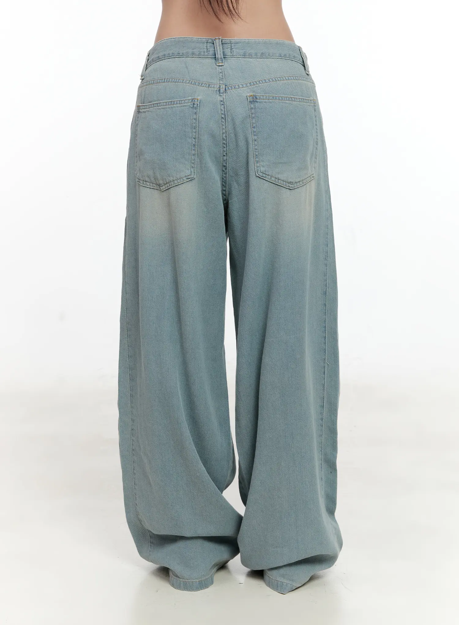 Huening Wide-Leg Jeans CL531 - Image 7