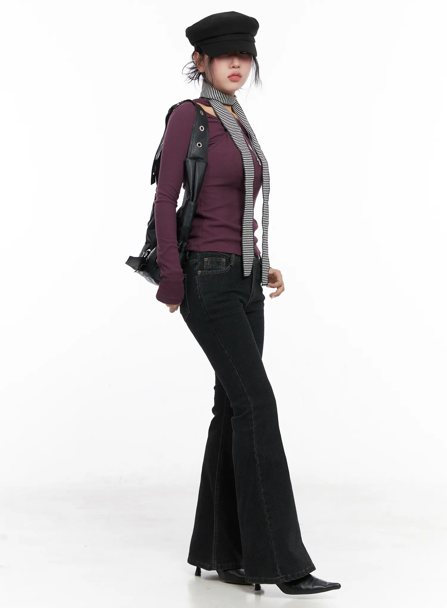 Inaya Low-Rise Flared Hip Pad Jeans CN514 - Image 6