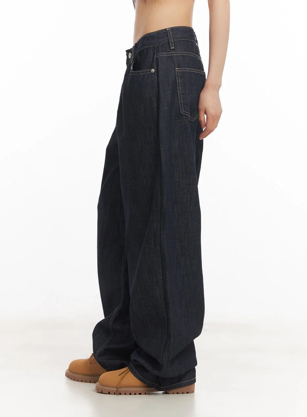 Ivara Wide-Leg Jeans CA522 - Image 4