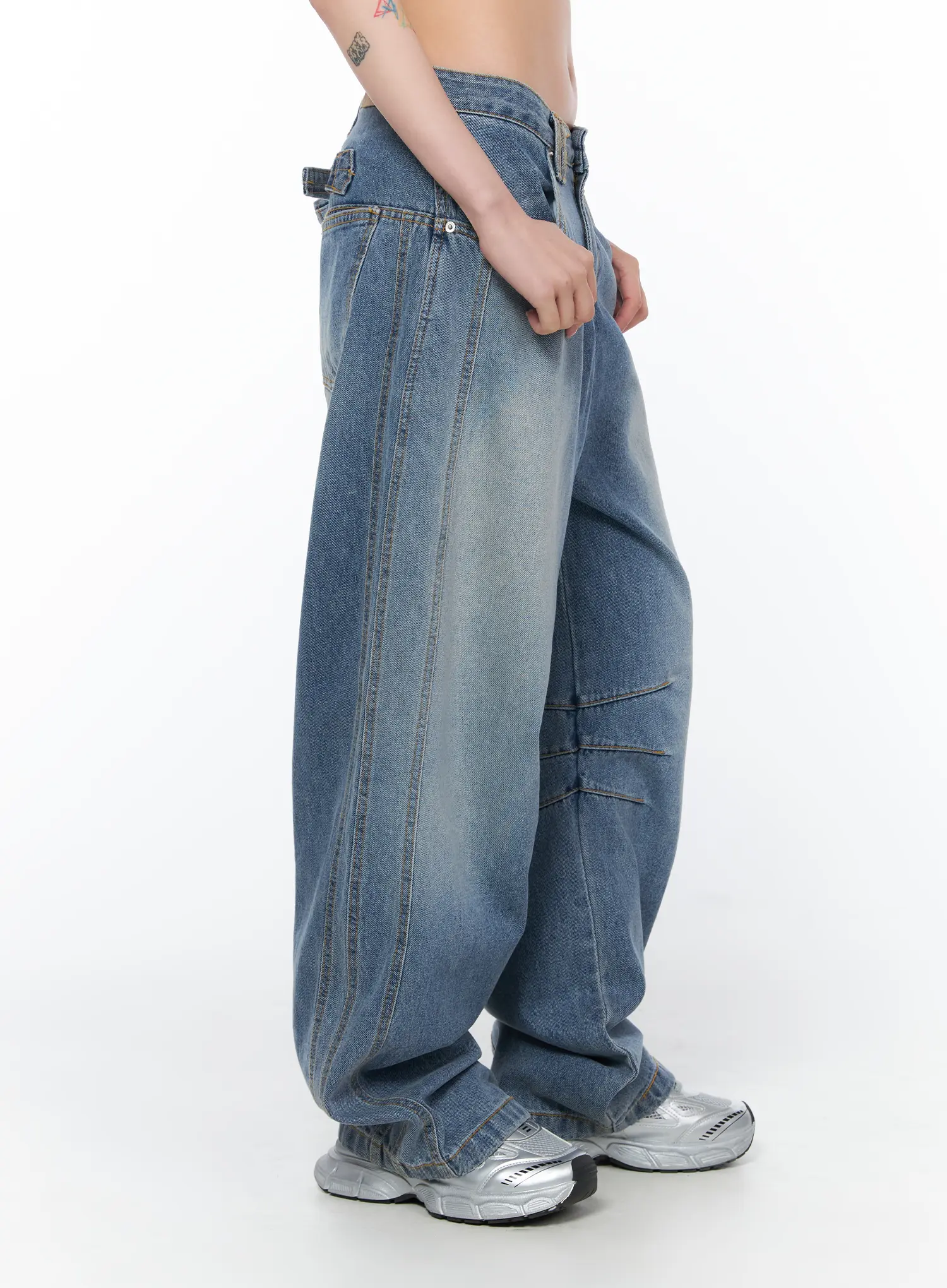 Jina Vintage Wash Wide Leg Jeans CA524 - Image 4