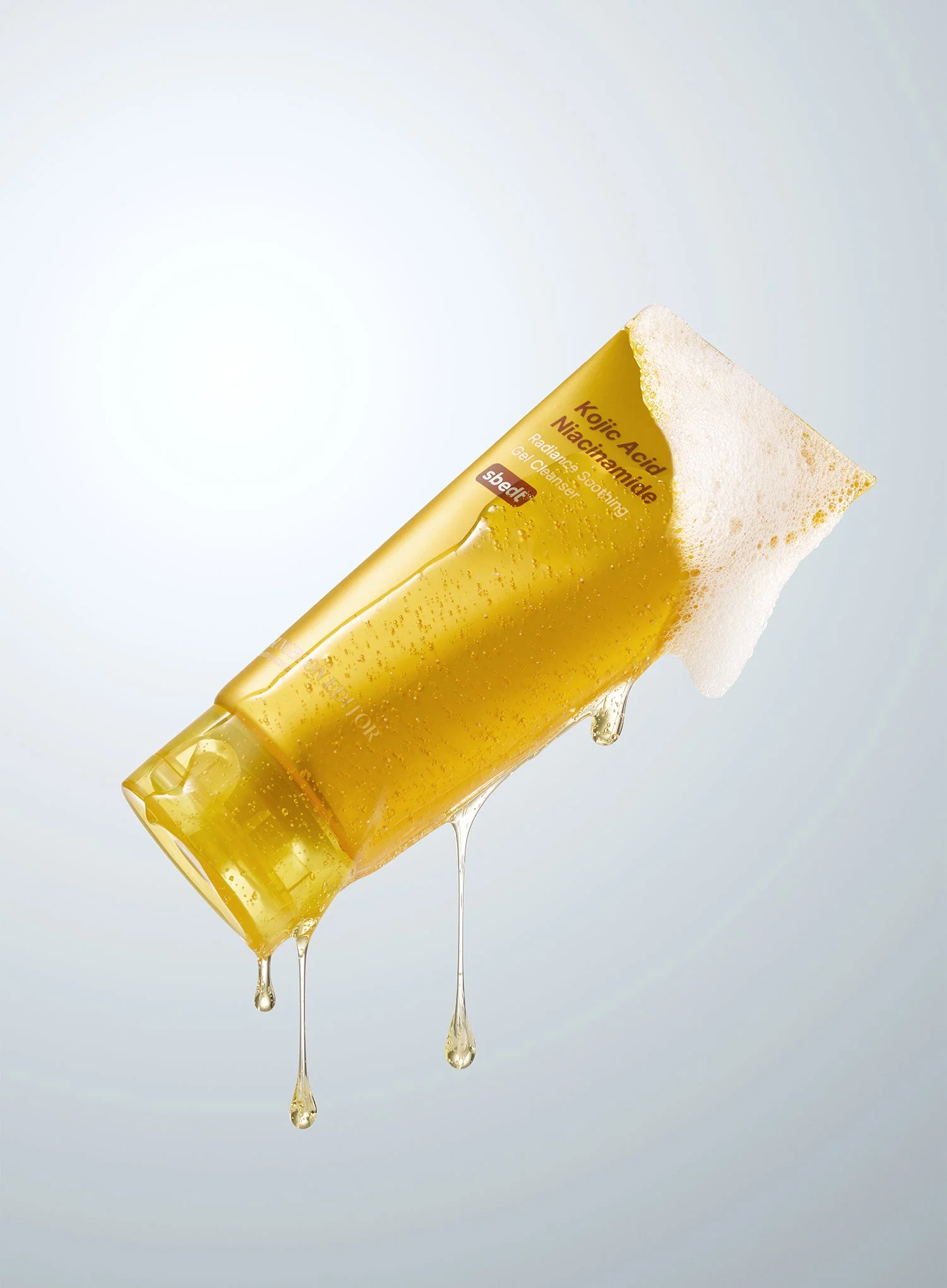 Kojic Acid Niacinamide Radiance Soothing Gel Cleanser (120g) - Image 2
