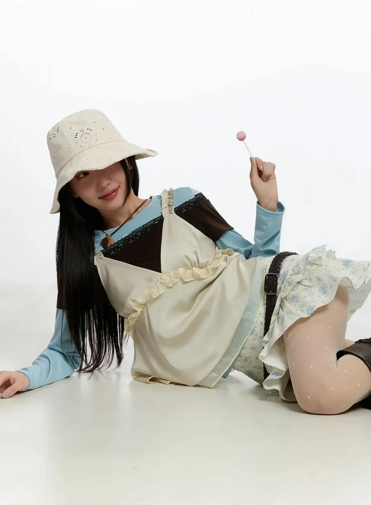 Lace Back Ribbon Bucket Hat IM509 - Image 2
