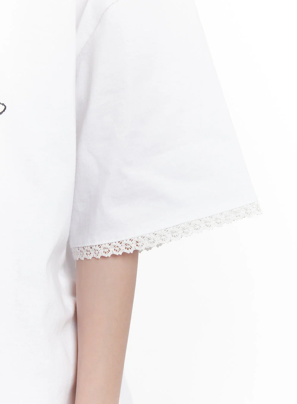 Lace Graphic Oversize T-Shirt CY526 - Image 10