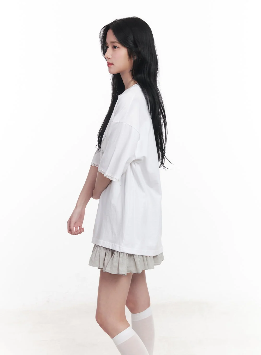 Lace Graphic Oversize T-Shirt CY526 - Image 3