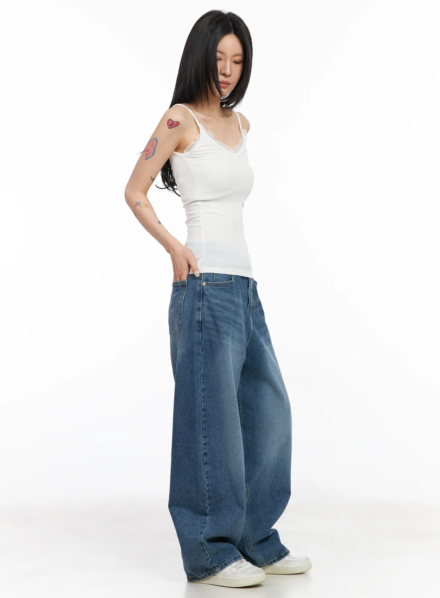 Lace-Trimmed V-Neck Camisole CM516 - Image 8