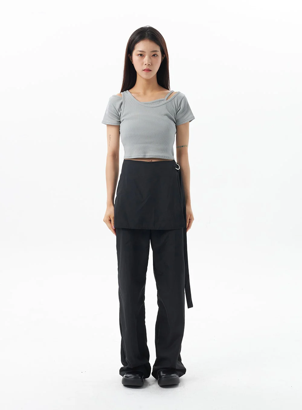 Layered Cropped Tee OU319 - Image 9