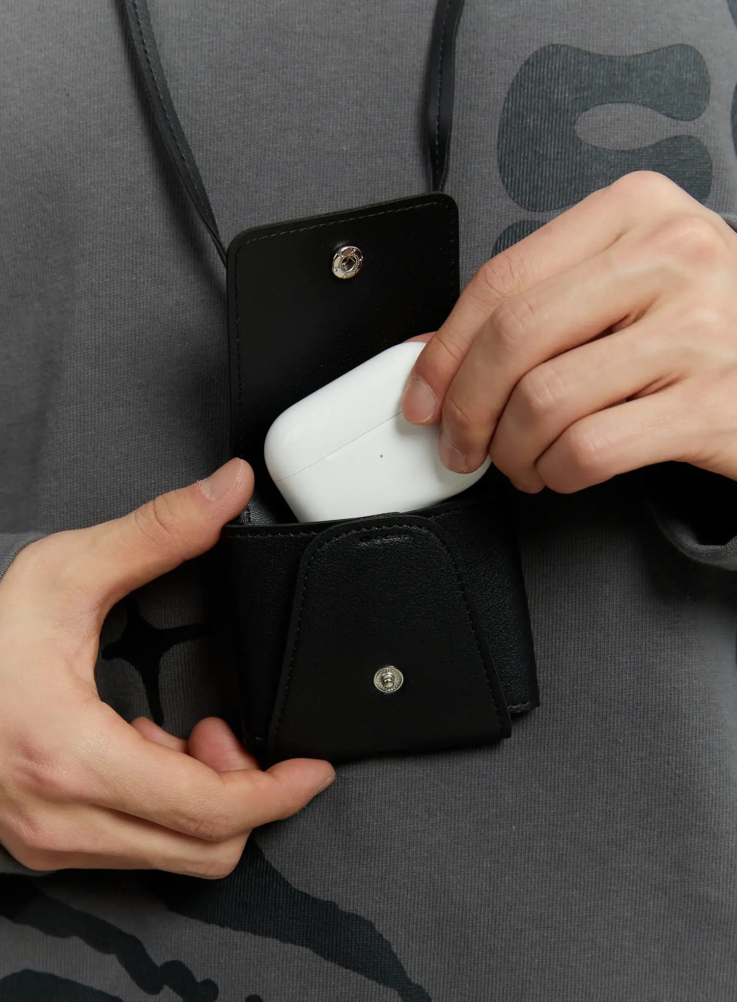 Leather AirPods Holder Necklace IF511 - Image 2