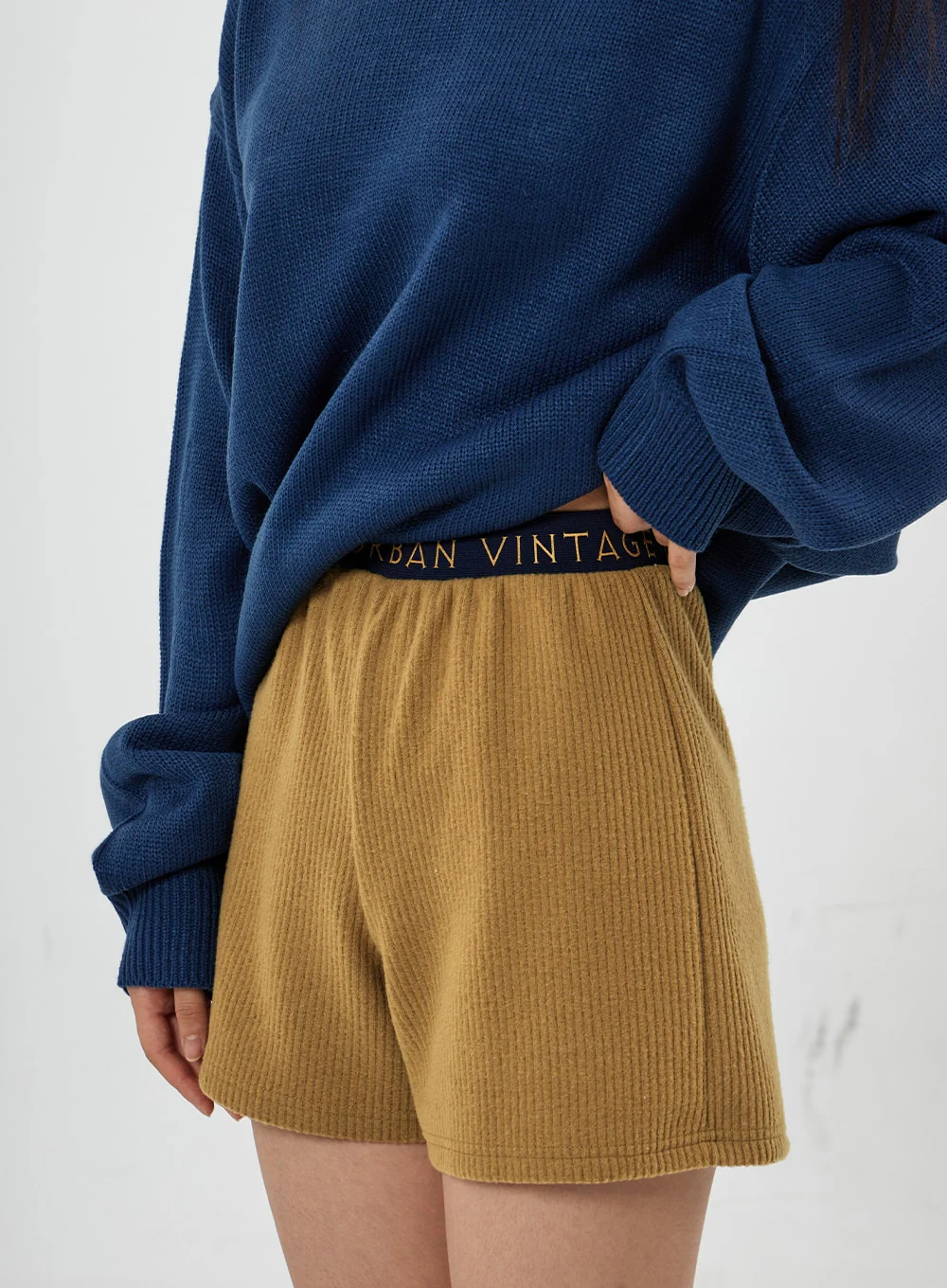 Lettering Bending Pants CS21 - Image 10