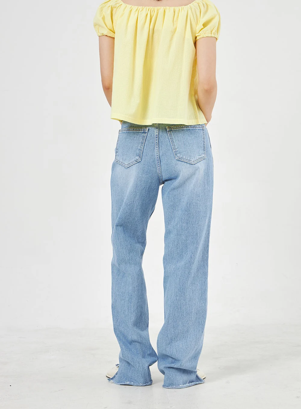 Light Wash Jeans OA310 - Image 3