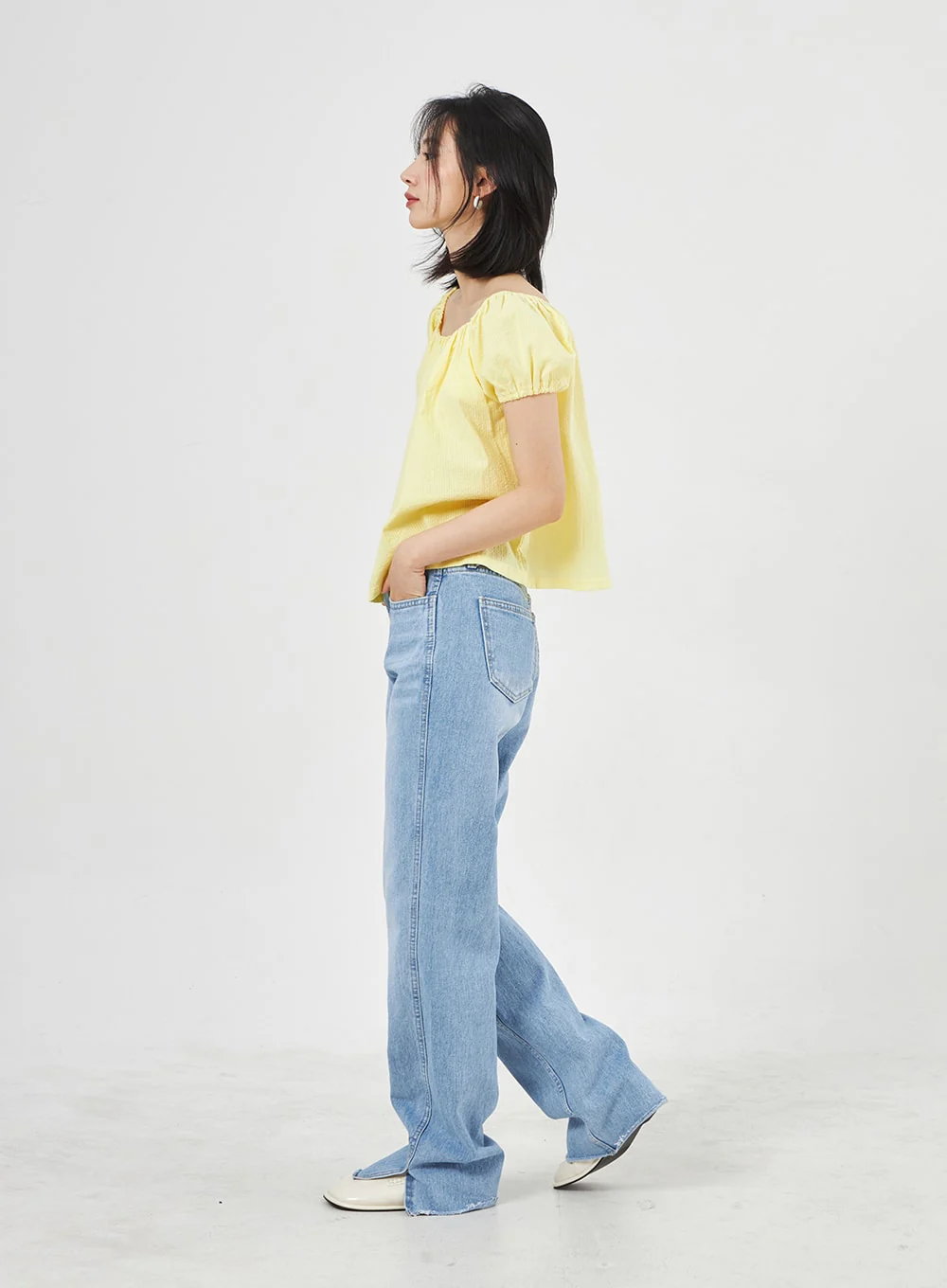 Light Wash Jeans OA310 - Image 5