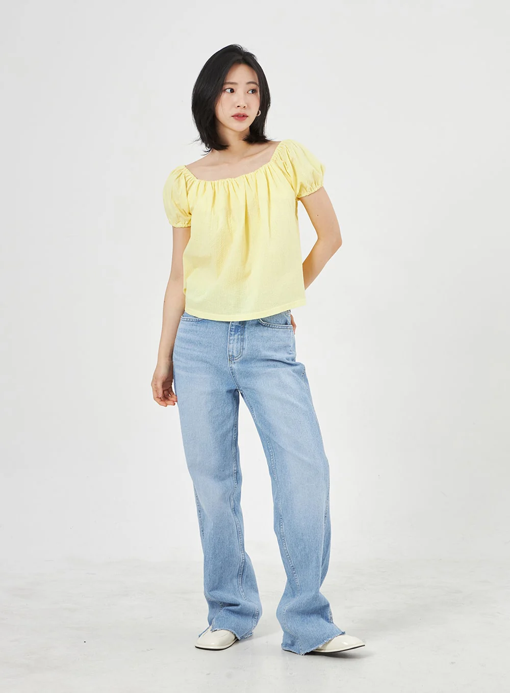 Light Wash Jeans OA310 - Image 6