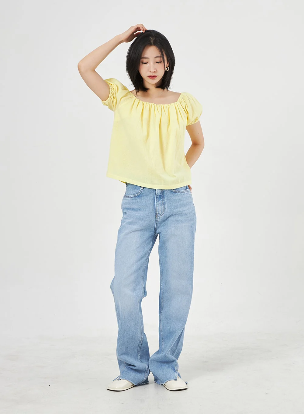 Light Wash Jeans OA310 - Image 7