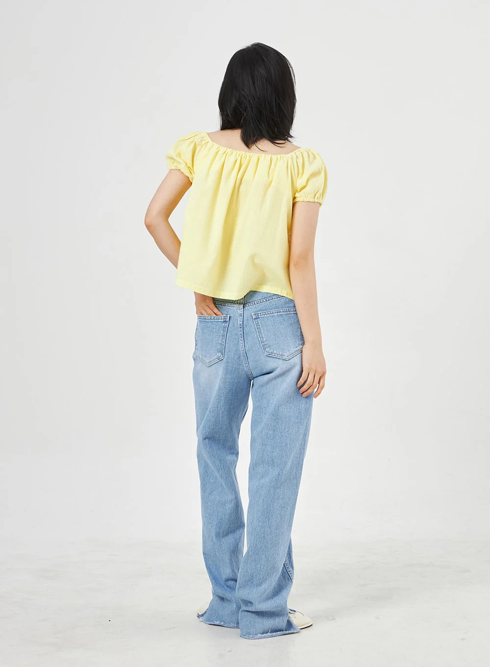 Light Wash Jeans OA310 - Image 9