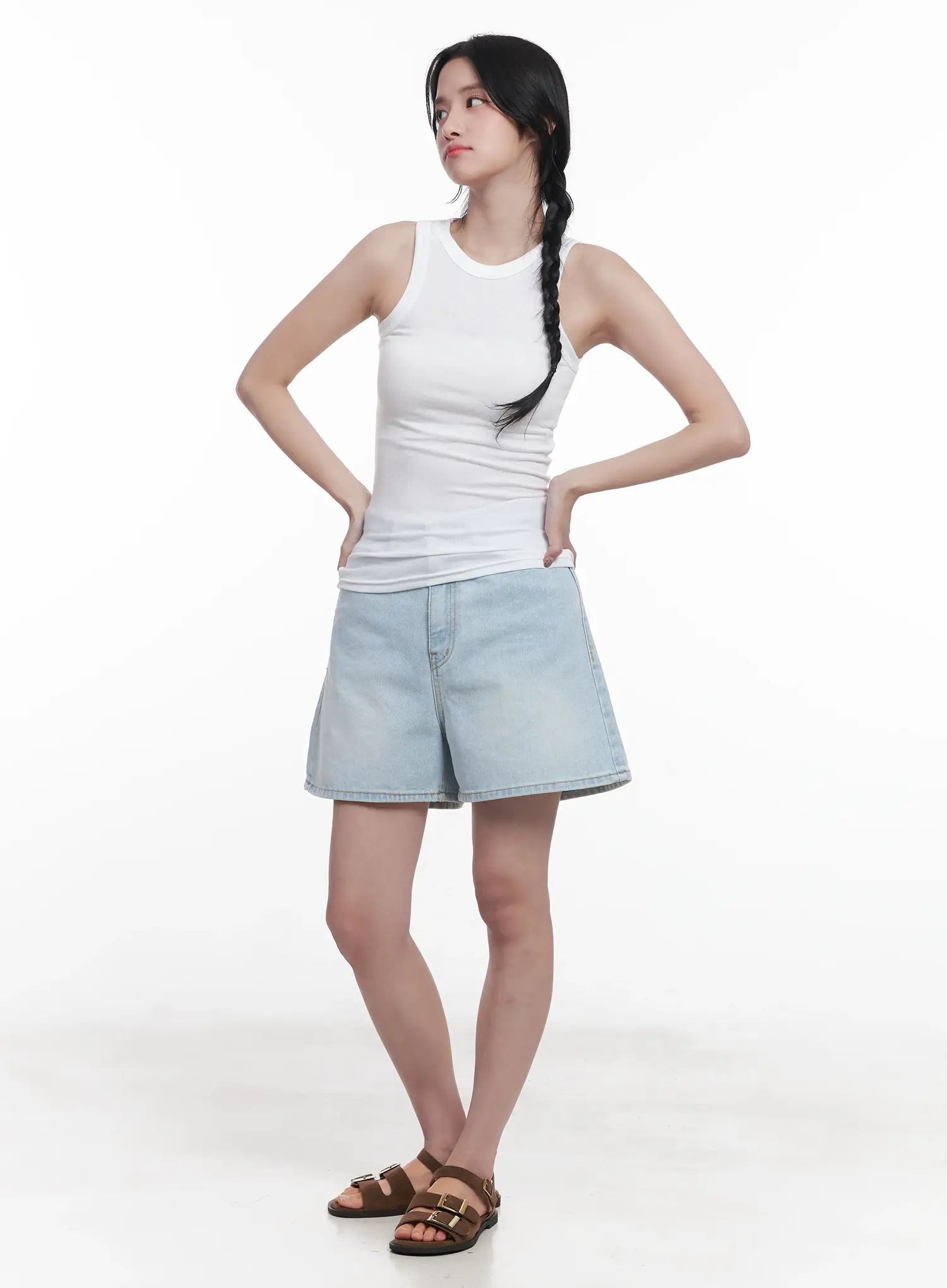 Light Wash Wide-Fit Jorts CU523 - Image 2