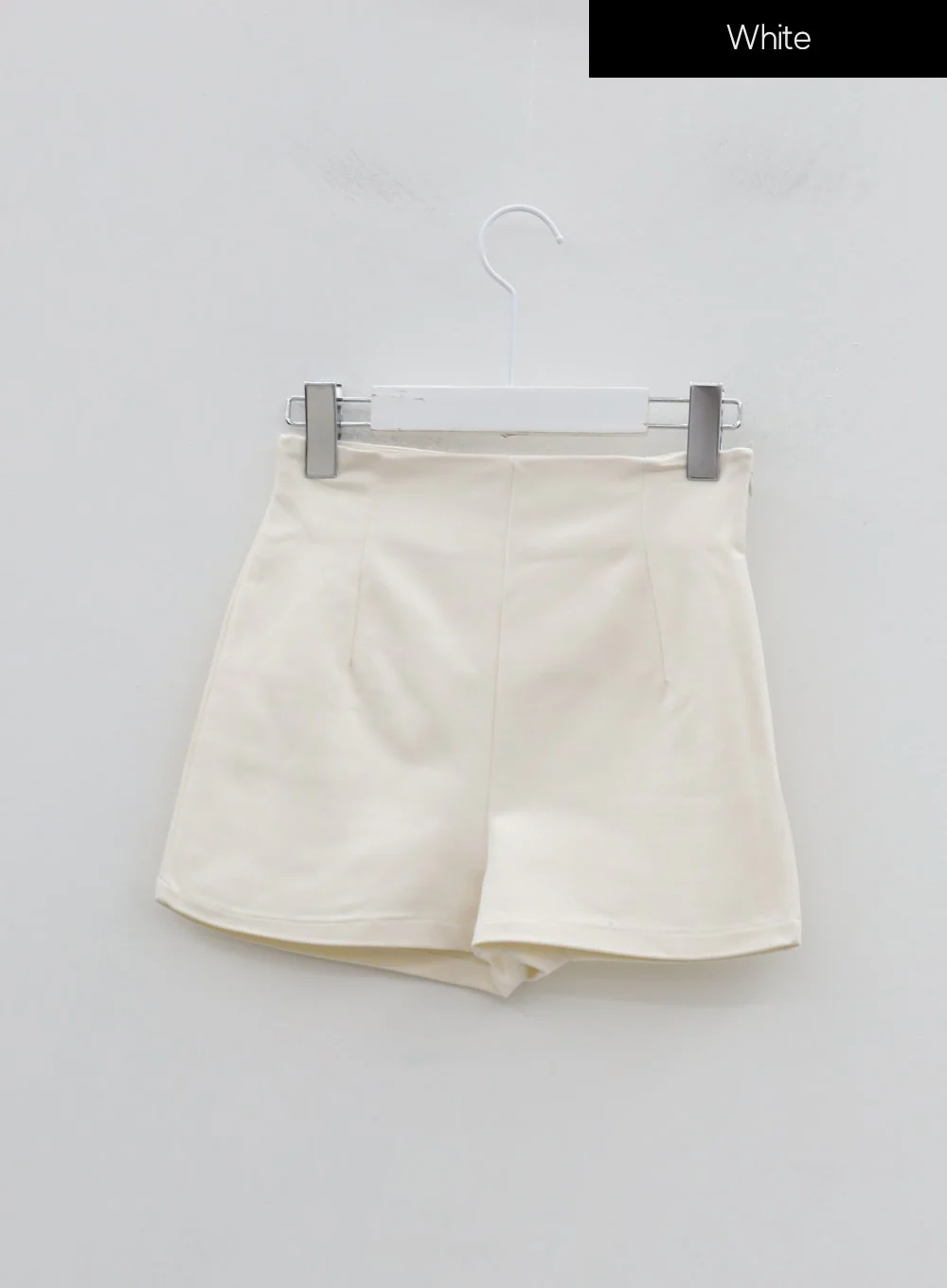 Line High Waist Half Pants IU26 - Image 19