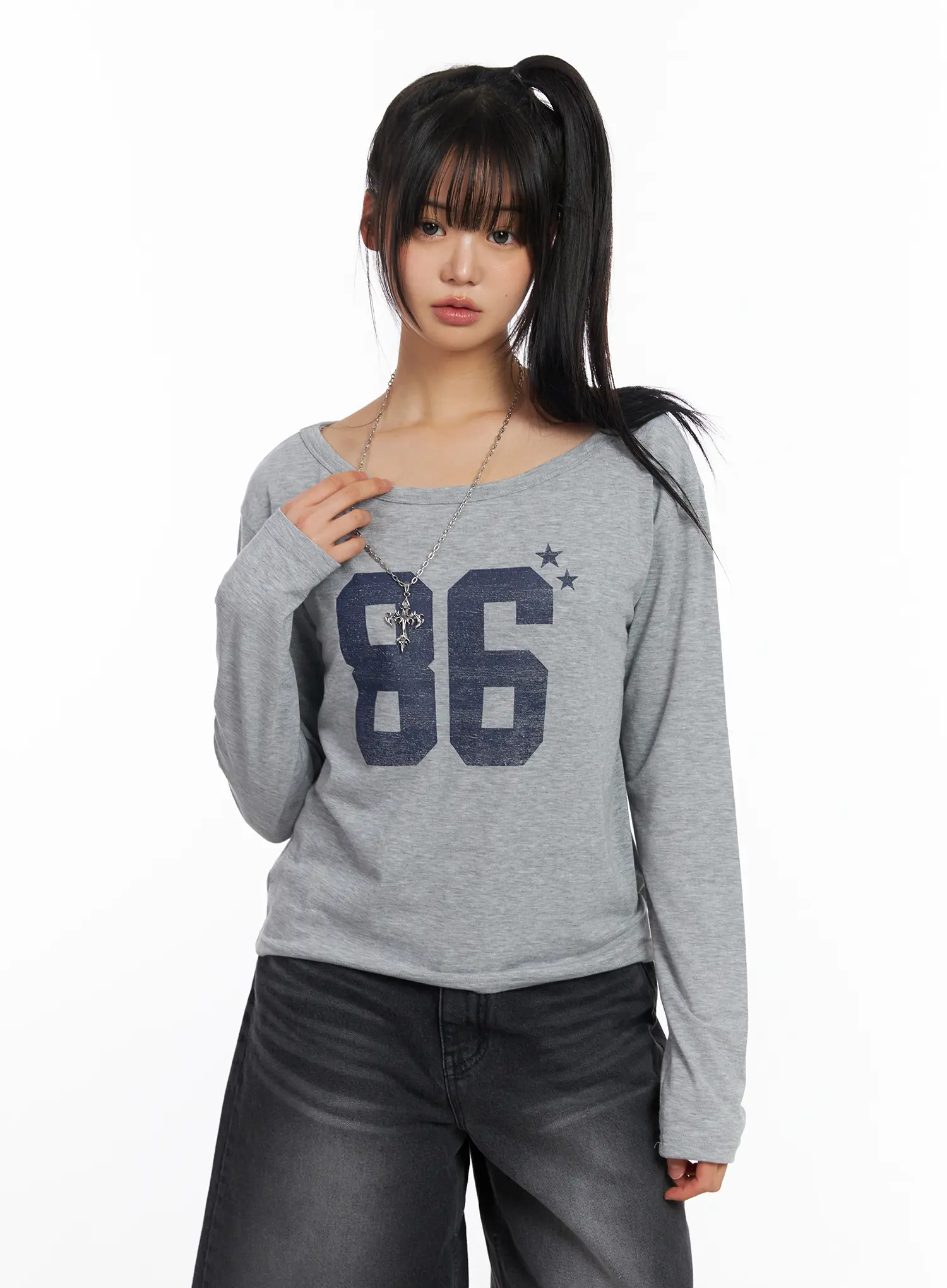 Loose Fit Boat Neck Graphic Long Sleeve Tee CF504 - Image 2