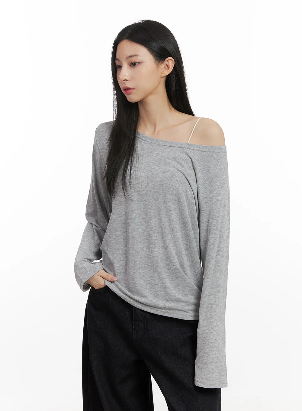 Loose-Fit Unbalanced Top CN426 - Image 11