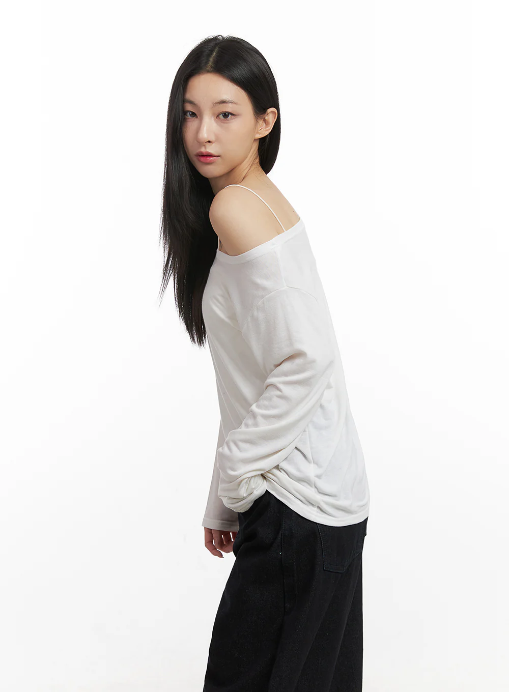 Loose-Fit Unbalanced Top CN426 - Image 6