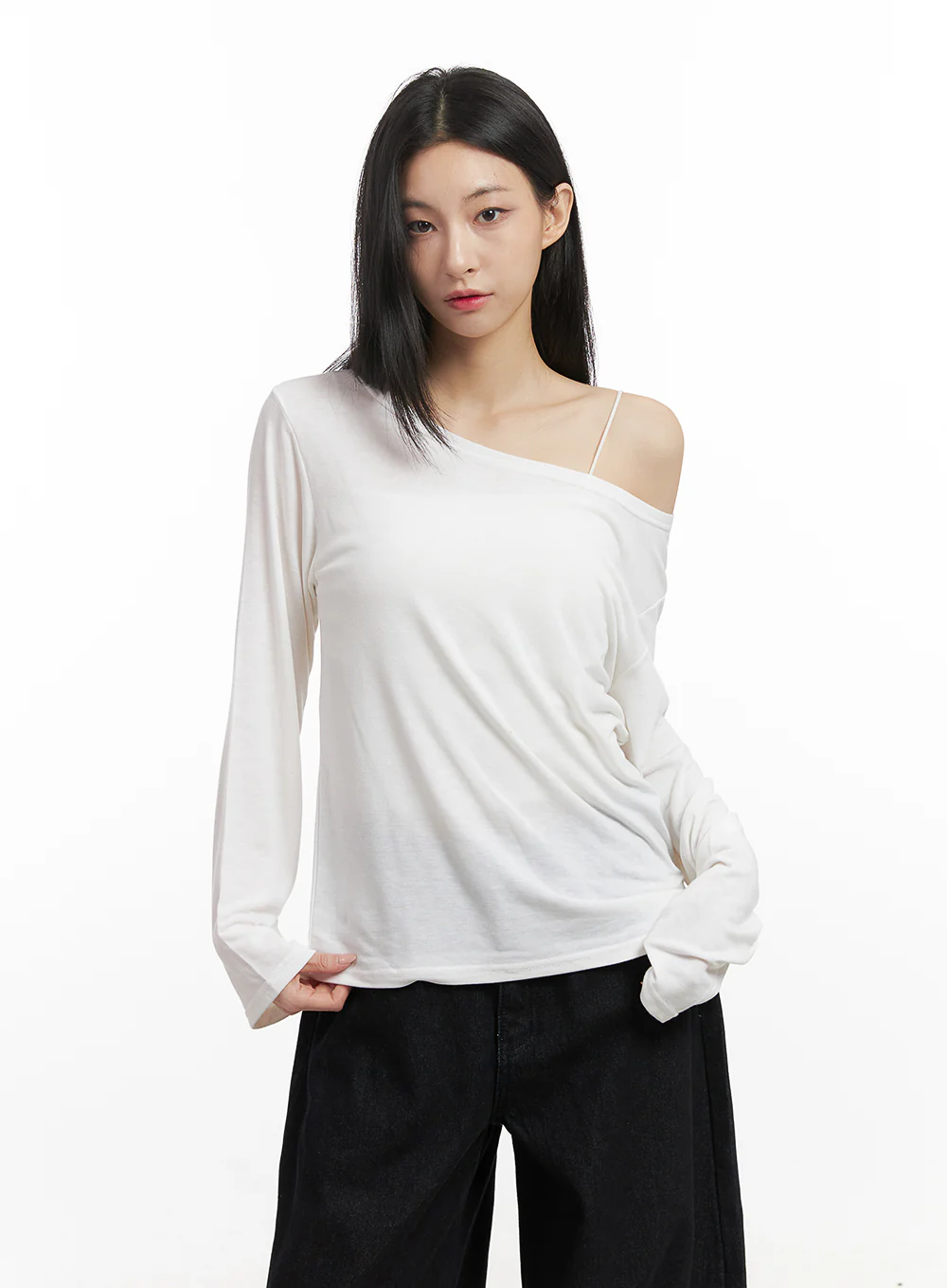 Loose-Fit Unbalanced Top CN426 - Image 9