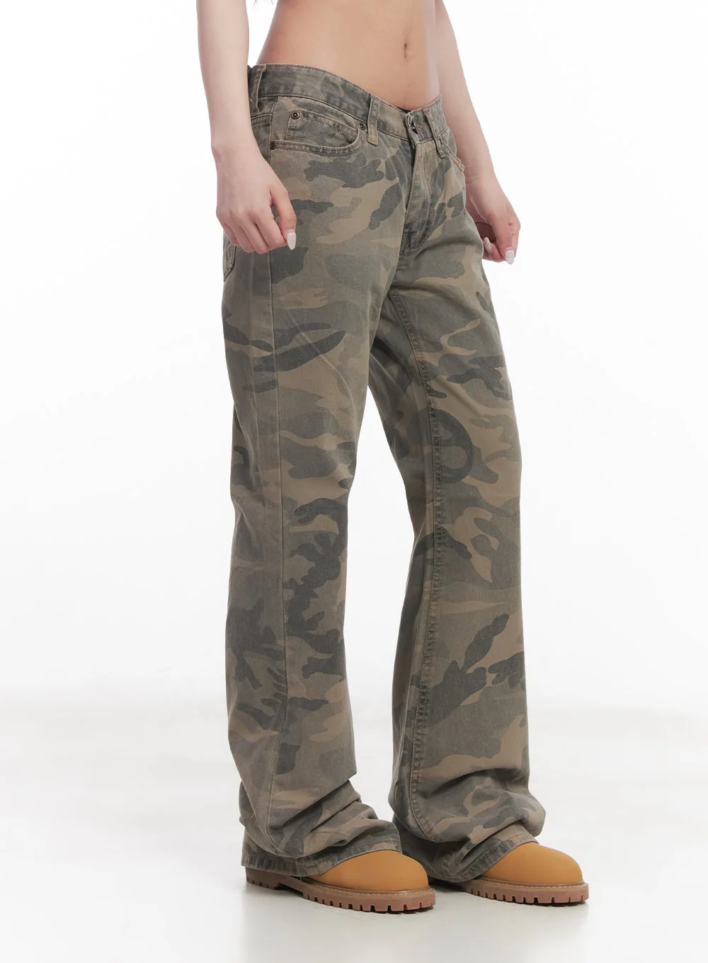 Low-Rise Camo Bootcut Pants CY527 - Image 3