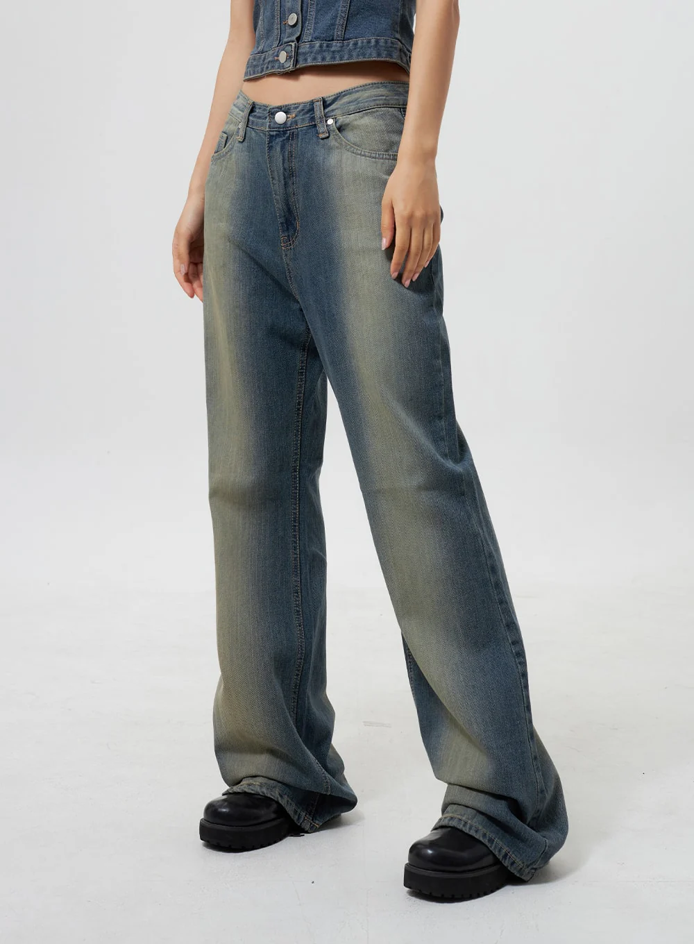 Low Rise Wide Leg Jeans CY323 - Image 9