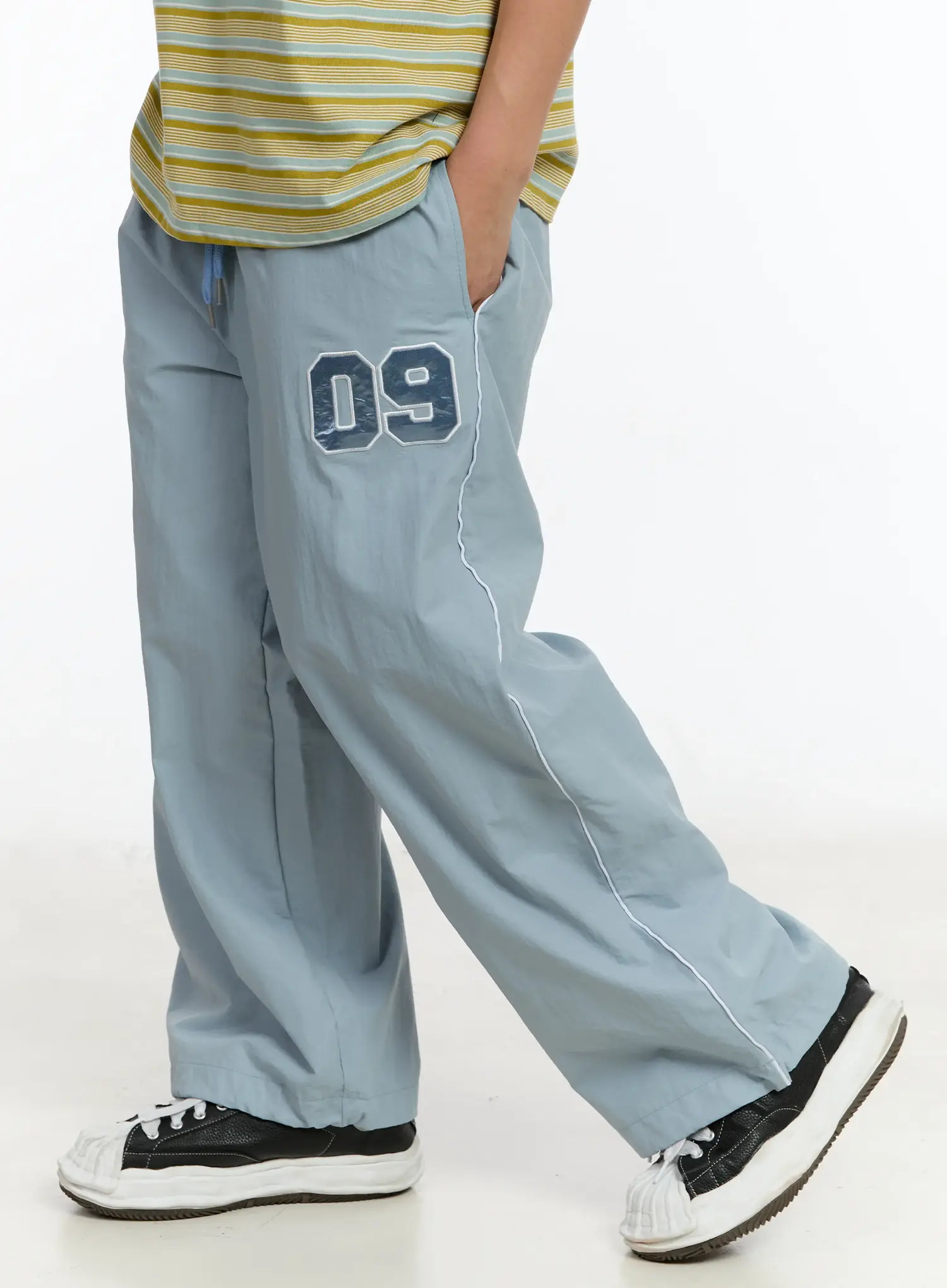 Men's 09 Graphic Nylon Drawstring Pants IM503 - Image 2