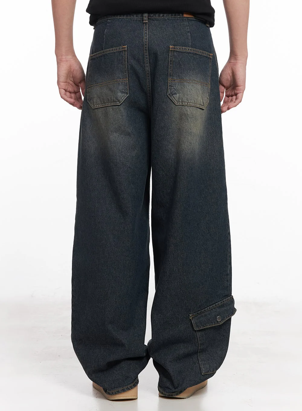 Men's Baggy Pintuck Jeans IY522 - Image 5