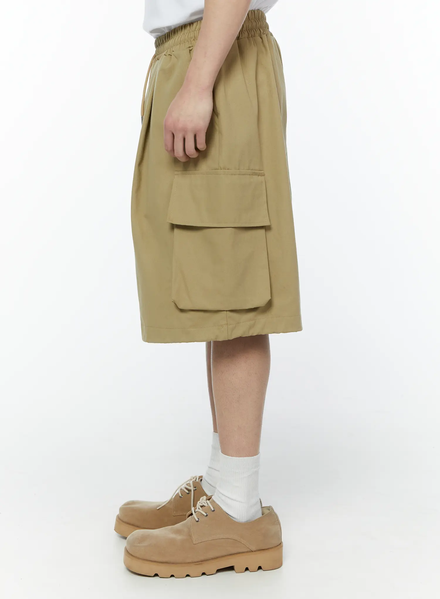 Men's Beige Cargo Bermuda Shorts IA530 - Image 8