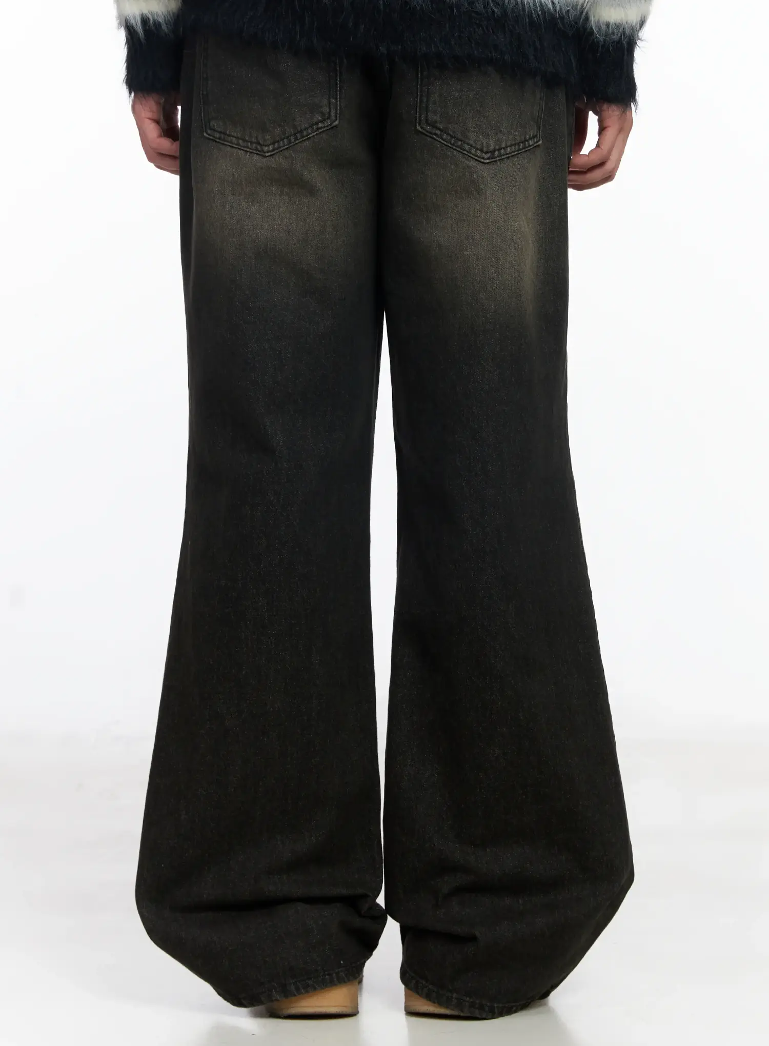 Men's Black Semi-Flared Jeans IJ521 - Image 6
