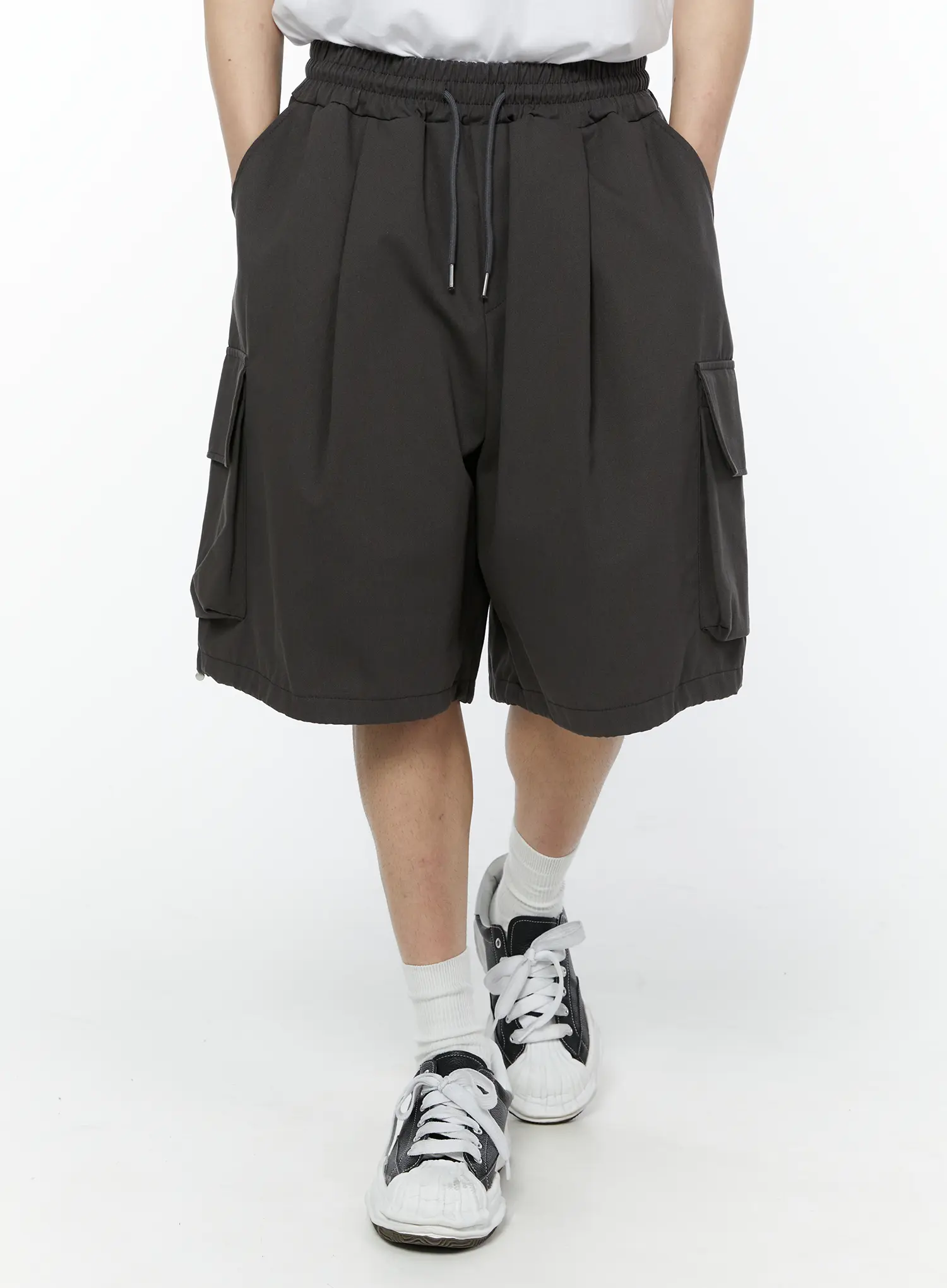 Men's Cargo Bermuda Shorts (Dark Gray) IY504