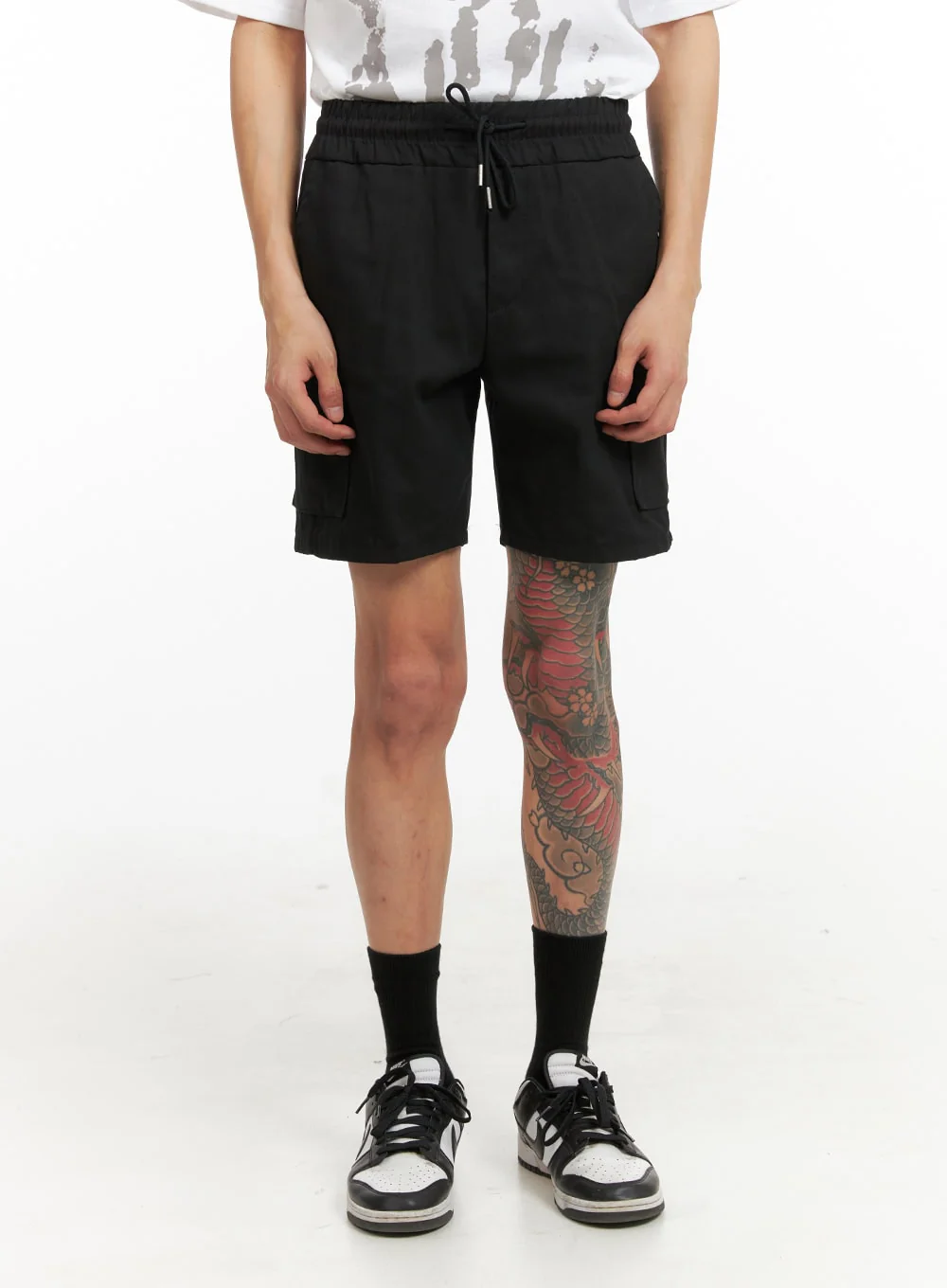 Men's Cargo Pocket Shorts (Black) IY424 - Image 2