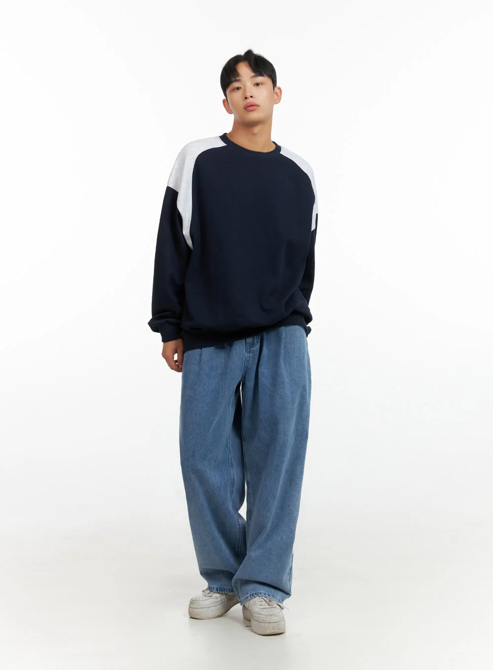 Men's Cozy Contrasting Crewneck Sweatshirt (Dark Blue) IU412 - Image 2