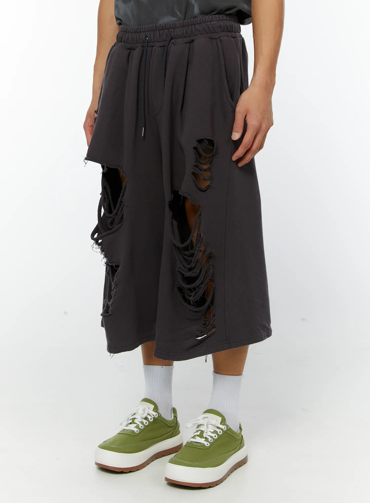 Men's Distressed Bermuda Shorts (Dark Gray) IY513 - Image 3