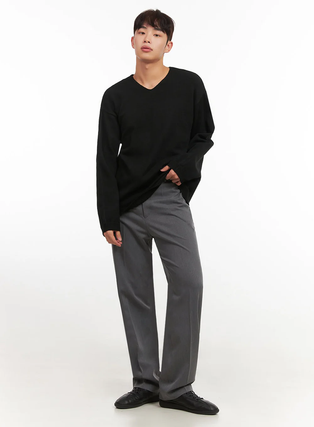 Men's Essential Black V-Neck Sweater IF517 - Image 7