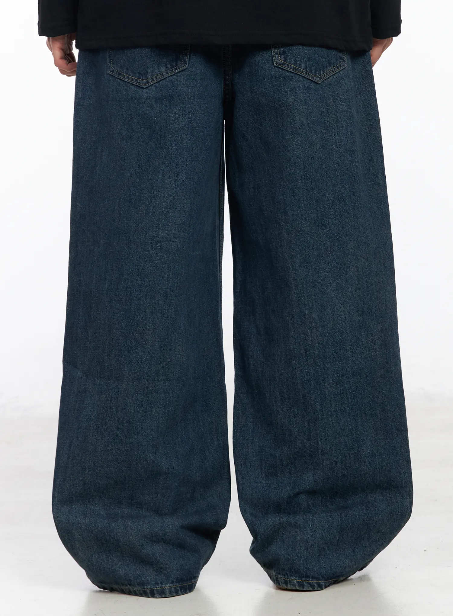 Men's Essential Wide Leg Jeans IA501 - Image 7
