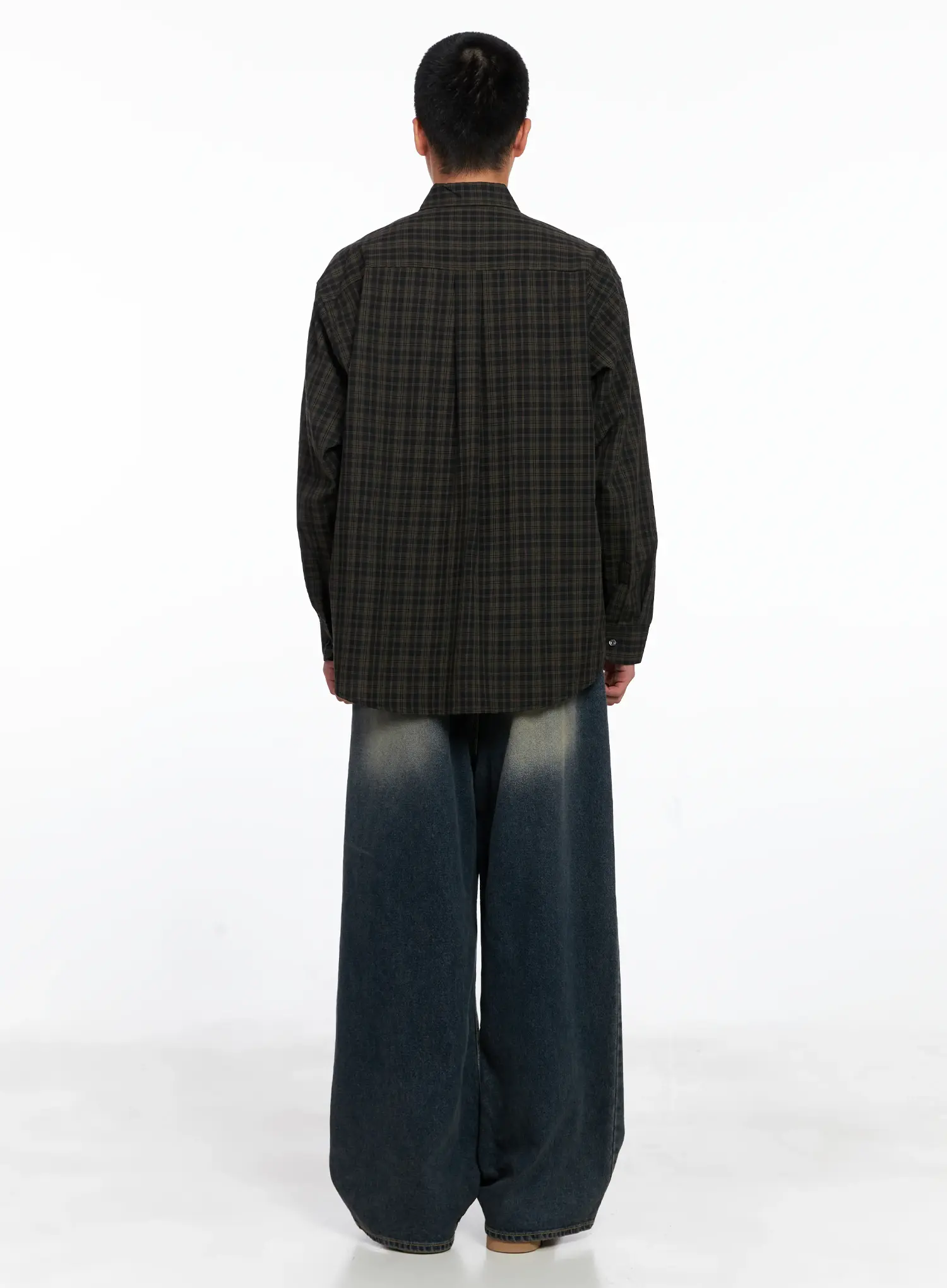 Men's Faded Wide-Leg Jeans IS510 - Image 10