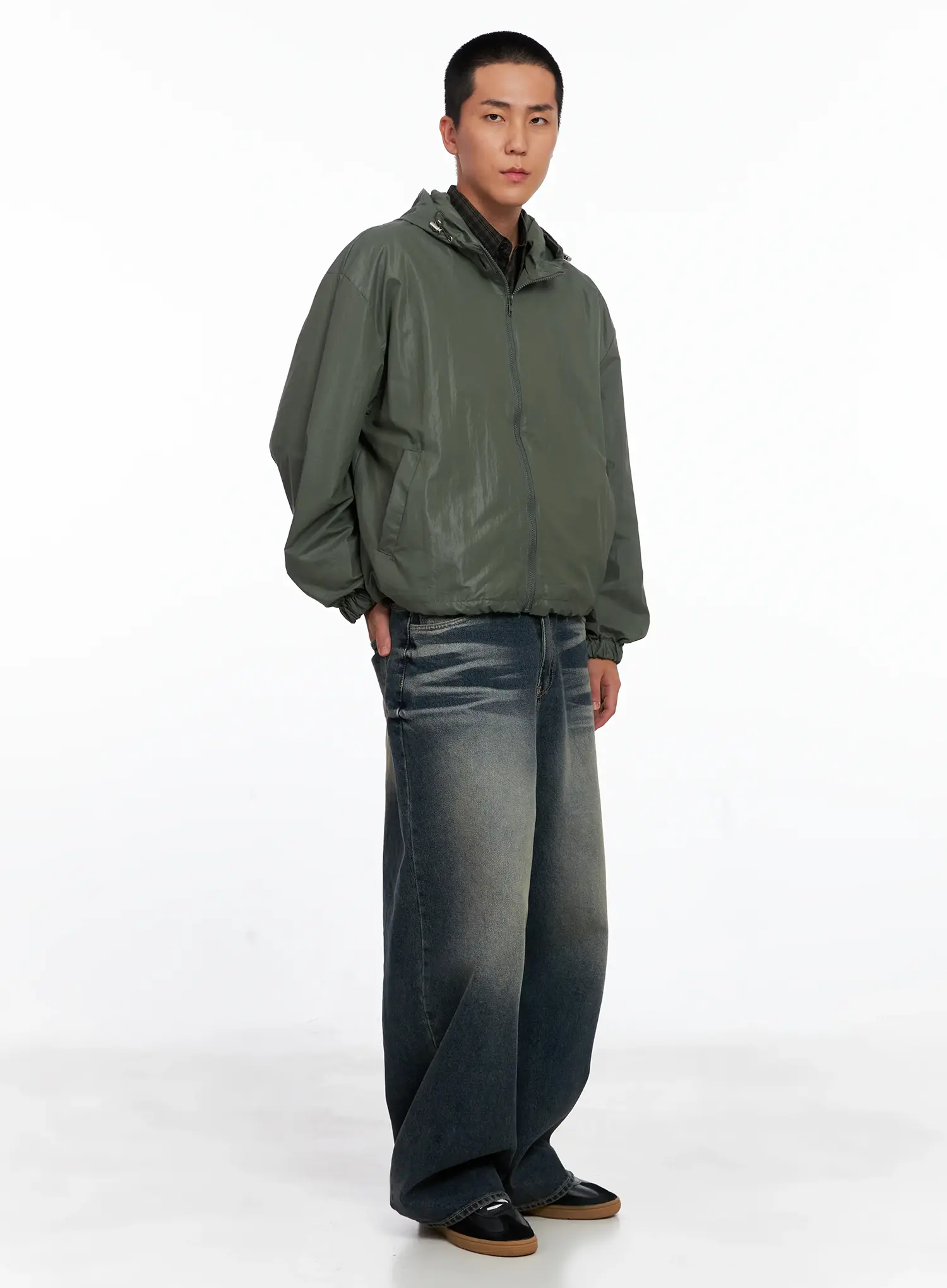 Men's Faded Wide-Leg Jeans IS510 - Image 15